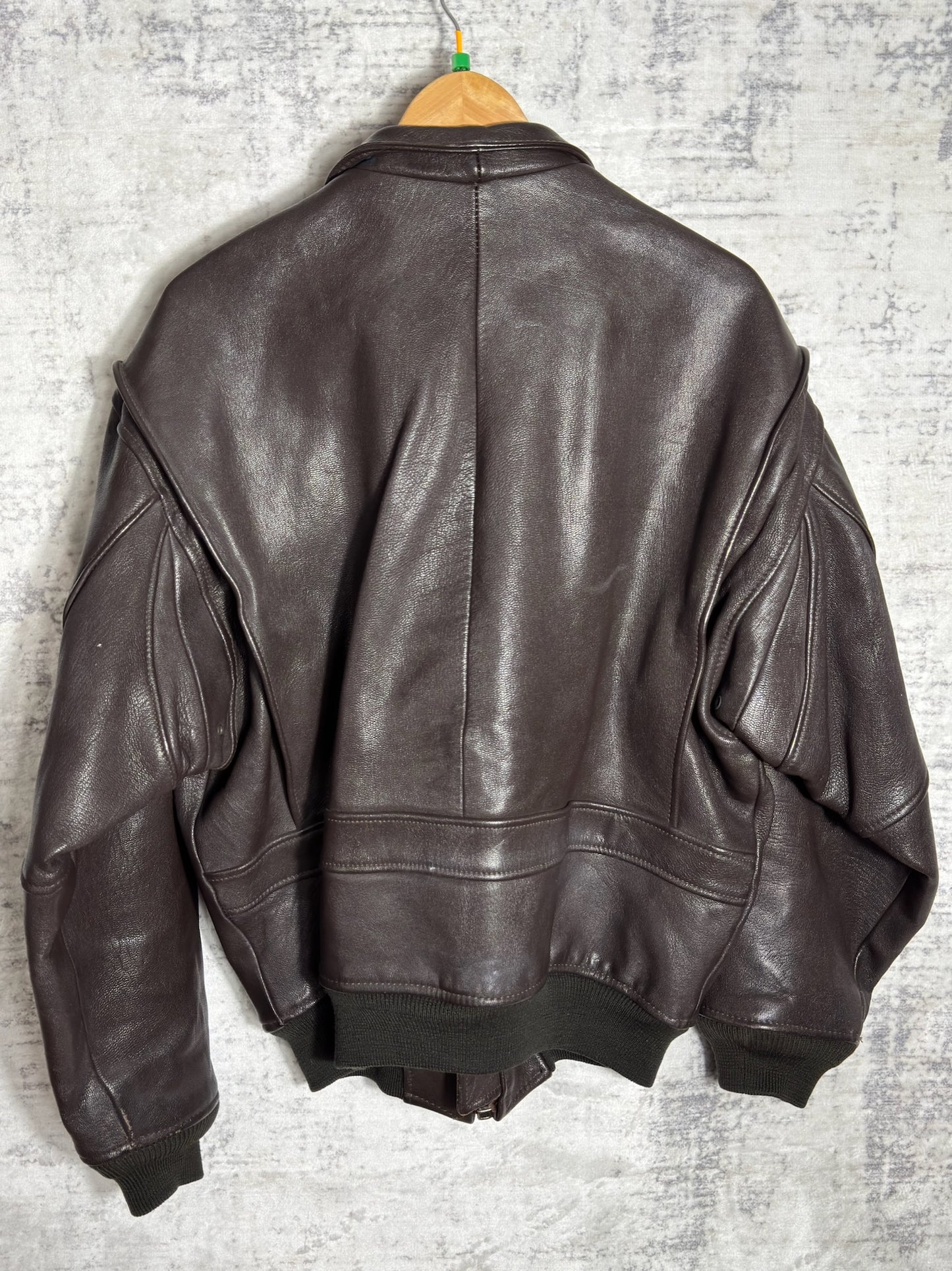 VINTAGE AVIREX TYPE G-1 "U.S NAVY" LEATHER JACKET  SZ: L