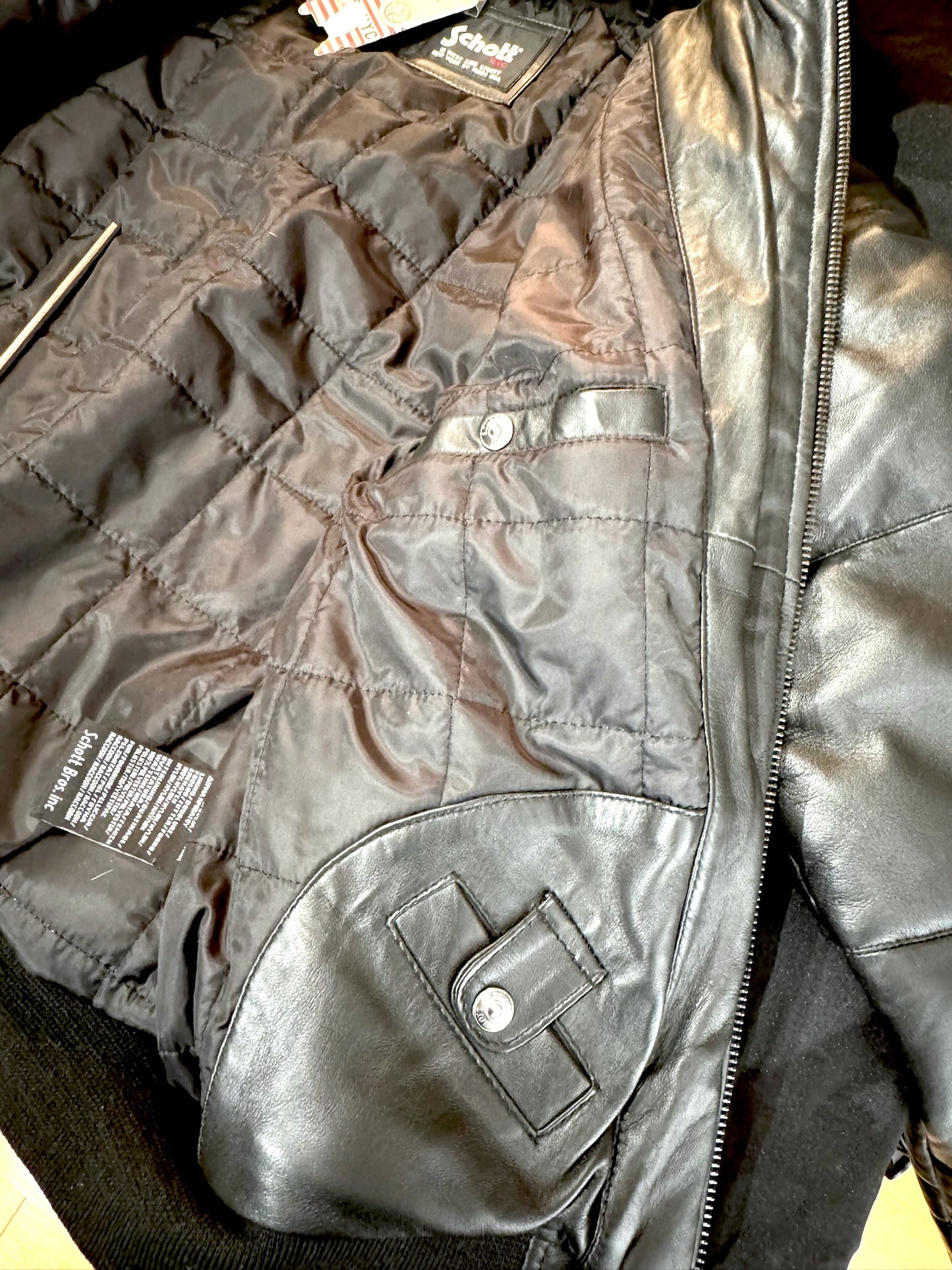 SCHOTT N.Y.C "LC 950" LEATHER GOOSE JACKET  SZ: L (NEW WITH TAG)
