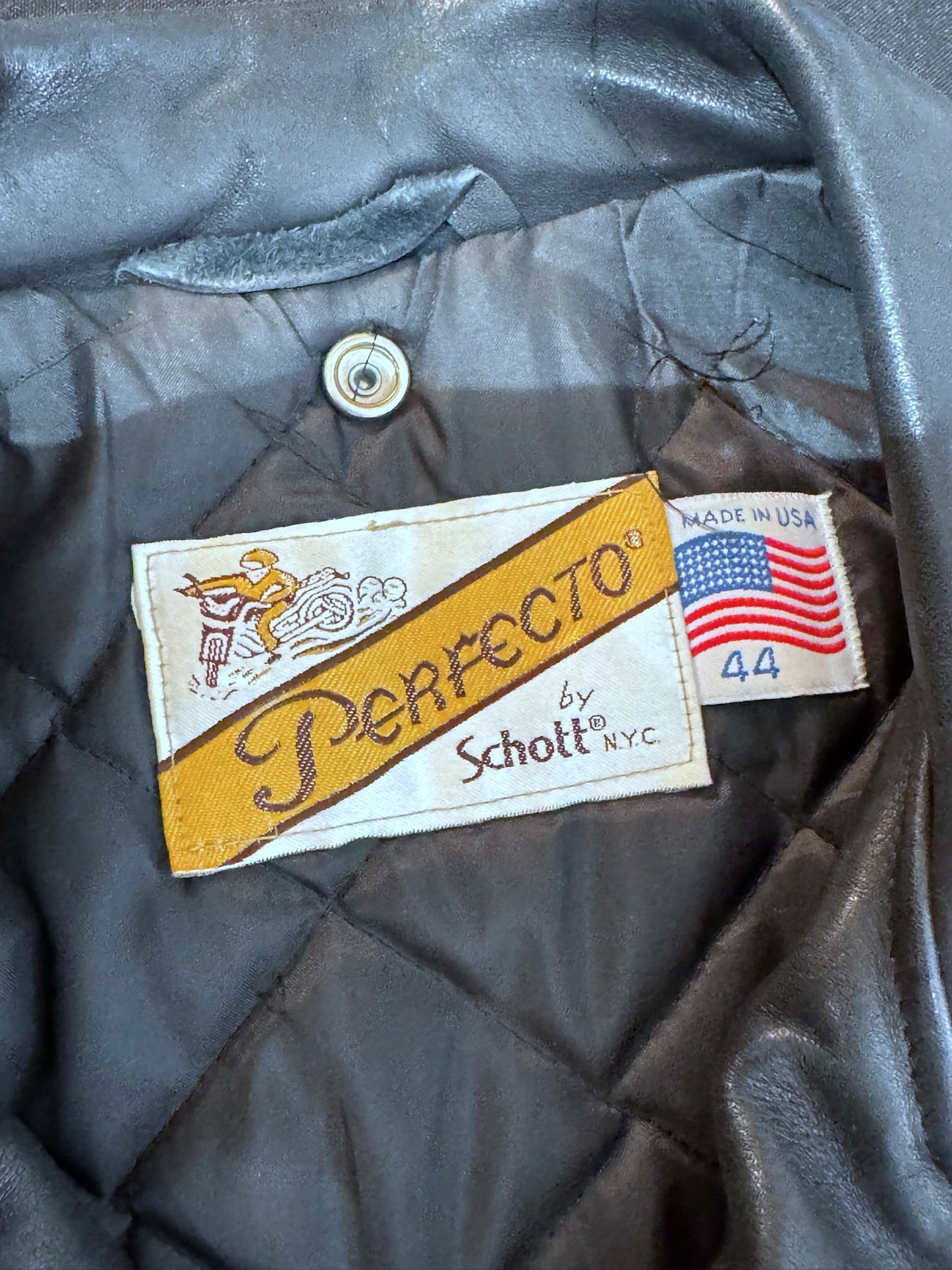 VINTAGE SCHOTT N.Y.C 118 PERFECTO JACKET  SZ: 44