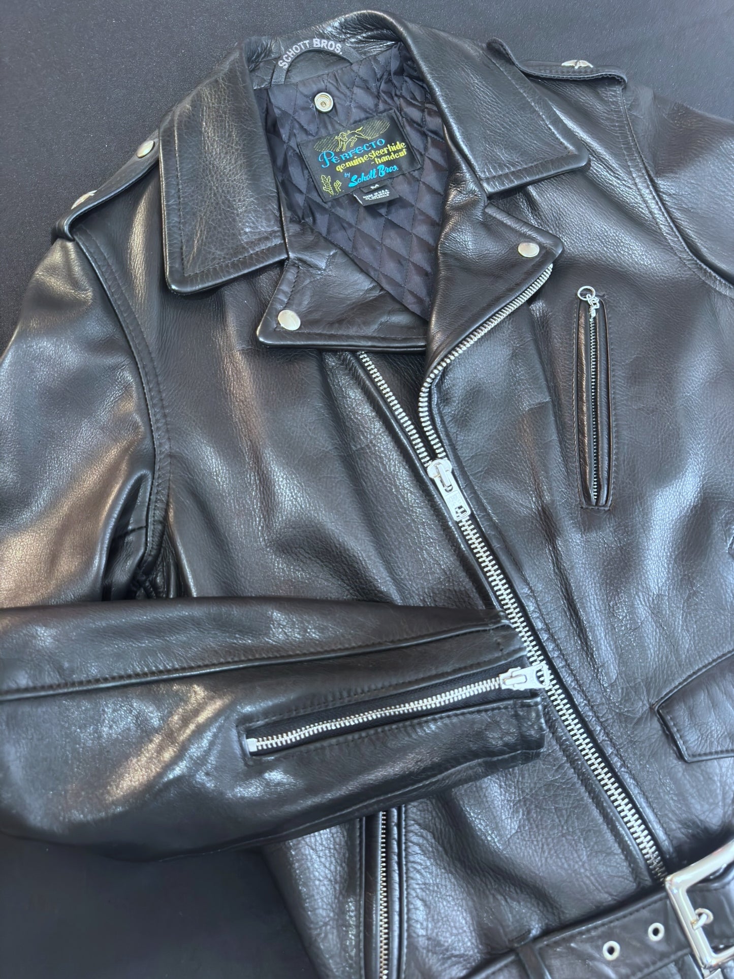 SCHOTT N.Y.C 519 "GENUINE STEERHIDE-HANDCUT" PERFECTO JACKET SZ: M
