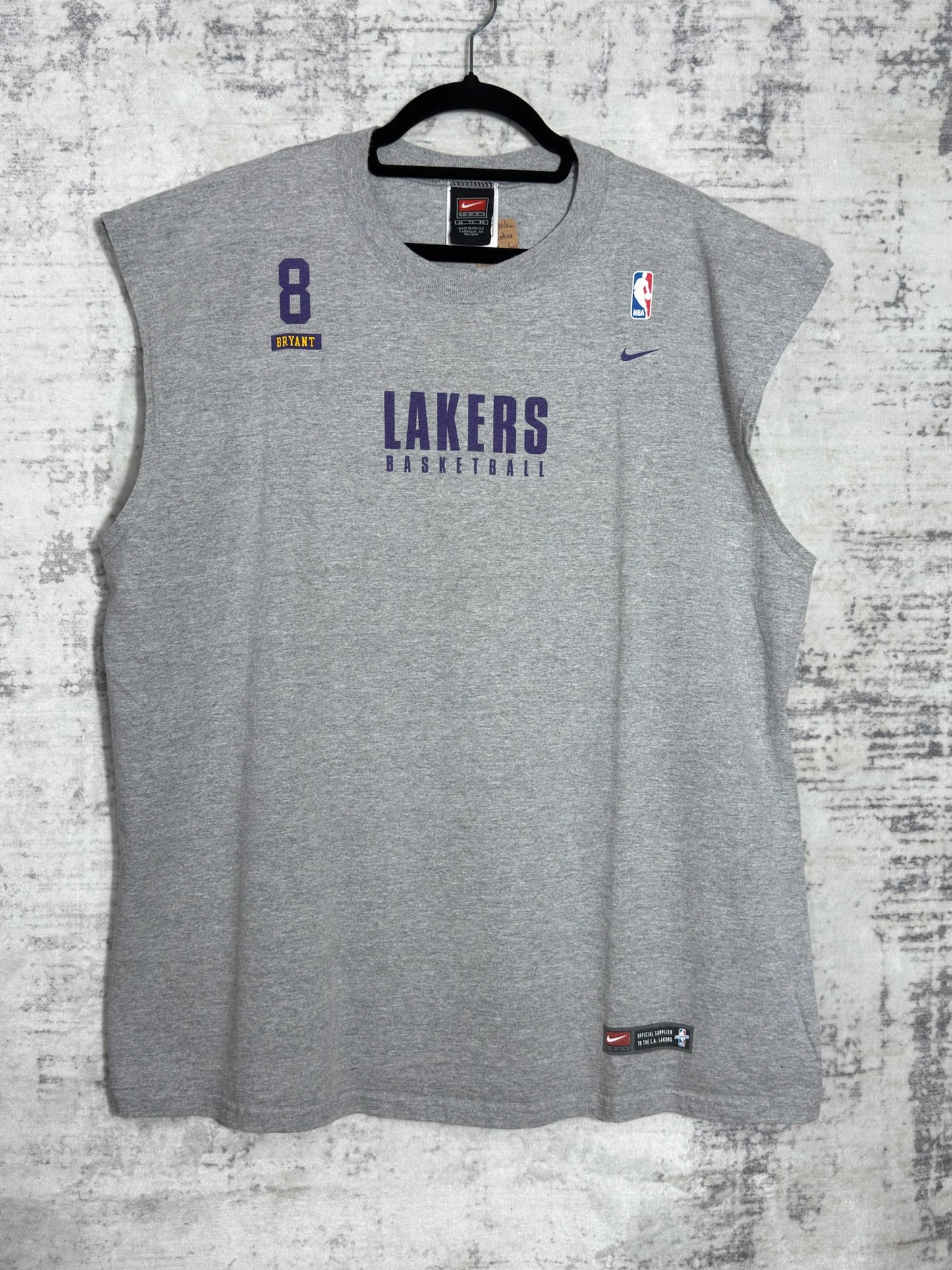 VINTAGE 90s NIKE LOS ANGELES LAKERS "K. BRYANT" T-SHIRT SLEEVELESS SZ: XL