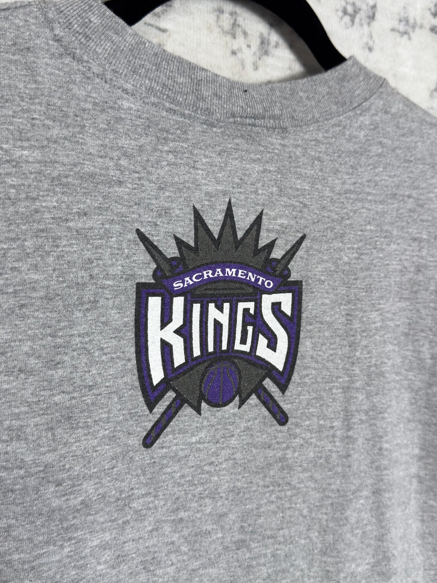 VINTAGE 90s NIKE SACRAMENTO KINGS T-SHIRT SLEEVELESS SZ: XL
