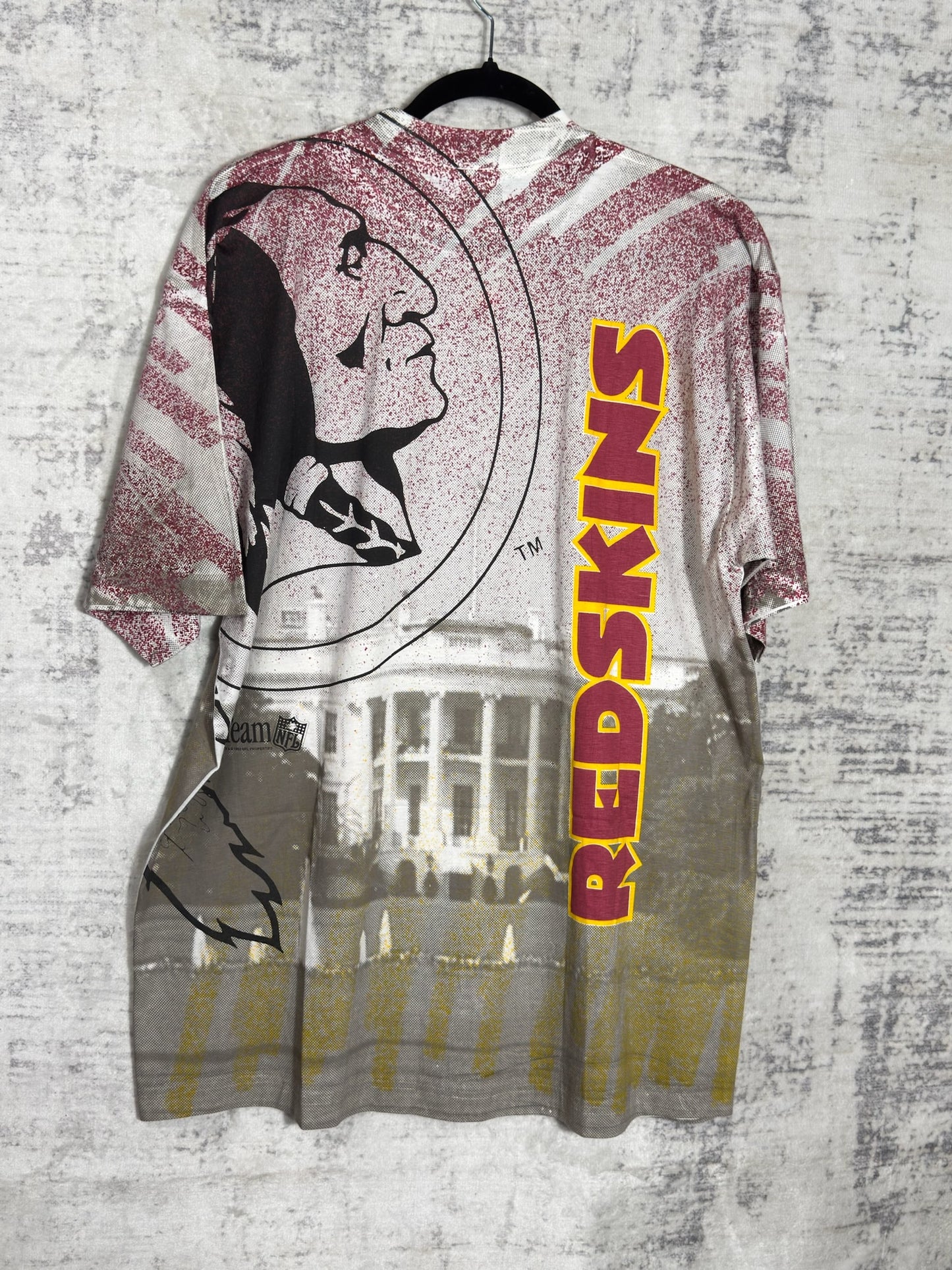 "DS" VINTAGE 1993 WASHINGTON REDSKINS "ALL OVER PRINT" T-SHIRT SZ: XL