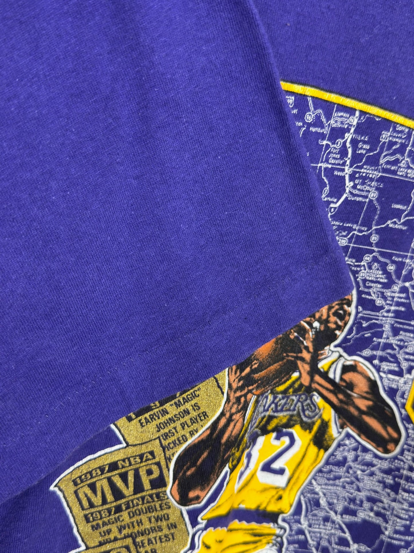VINTAGE 90s LOS ANGELES LAKERS "MAGIC JOHNSON" NUTMEG T-SHIRT SZ: L