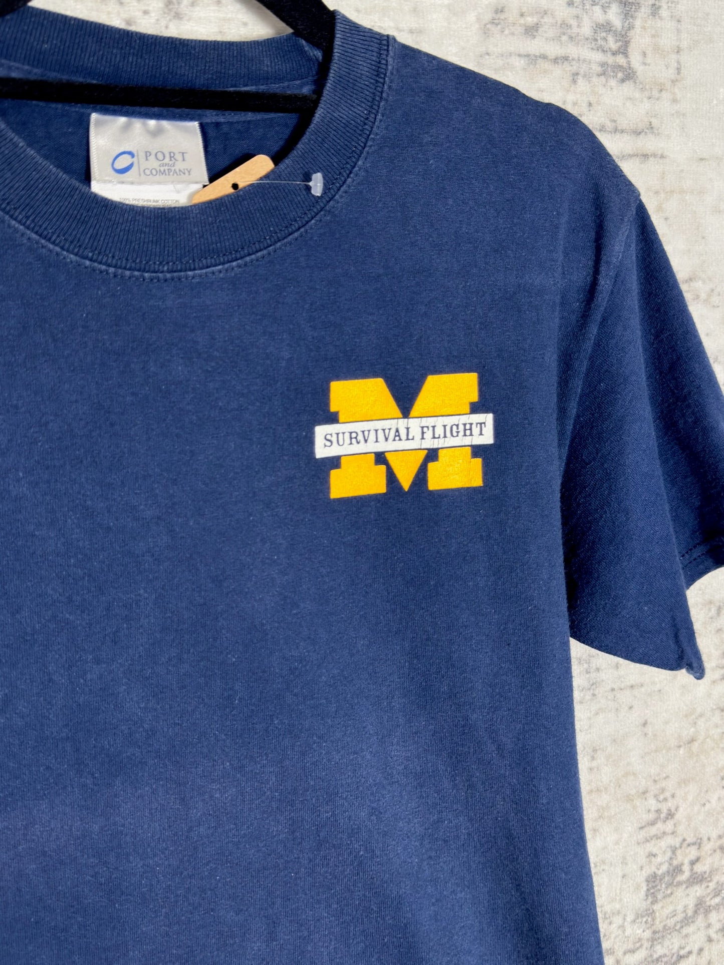 VINTAGE 90s UNIVERSITY OF MICHIGAN "SURVIVAL FLIGHT" T-SHIRT SZ: S
