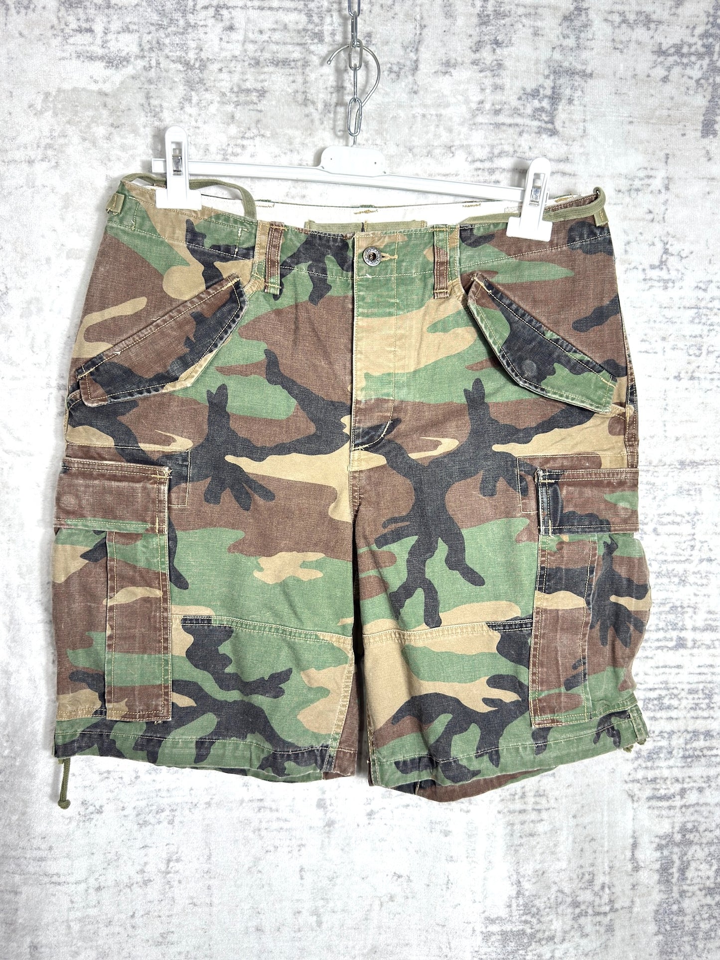 POLO RALPH LAUREN "TROUSERS MOUNTAIN" CARGO SHORTS  SZ: 31