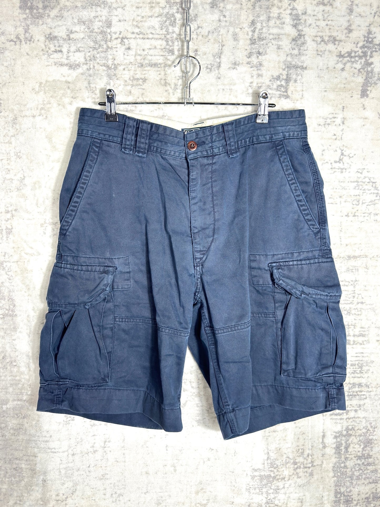 POLO RALPH LAUREN NAVY CARGO SHORTS  SZ: 32