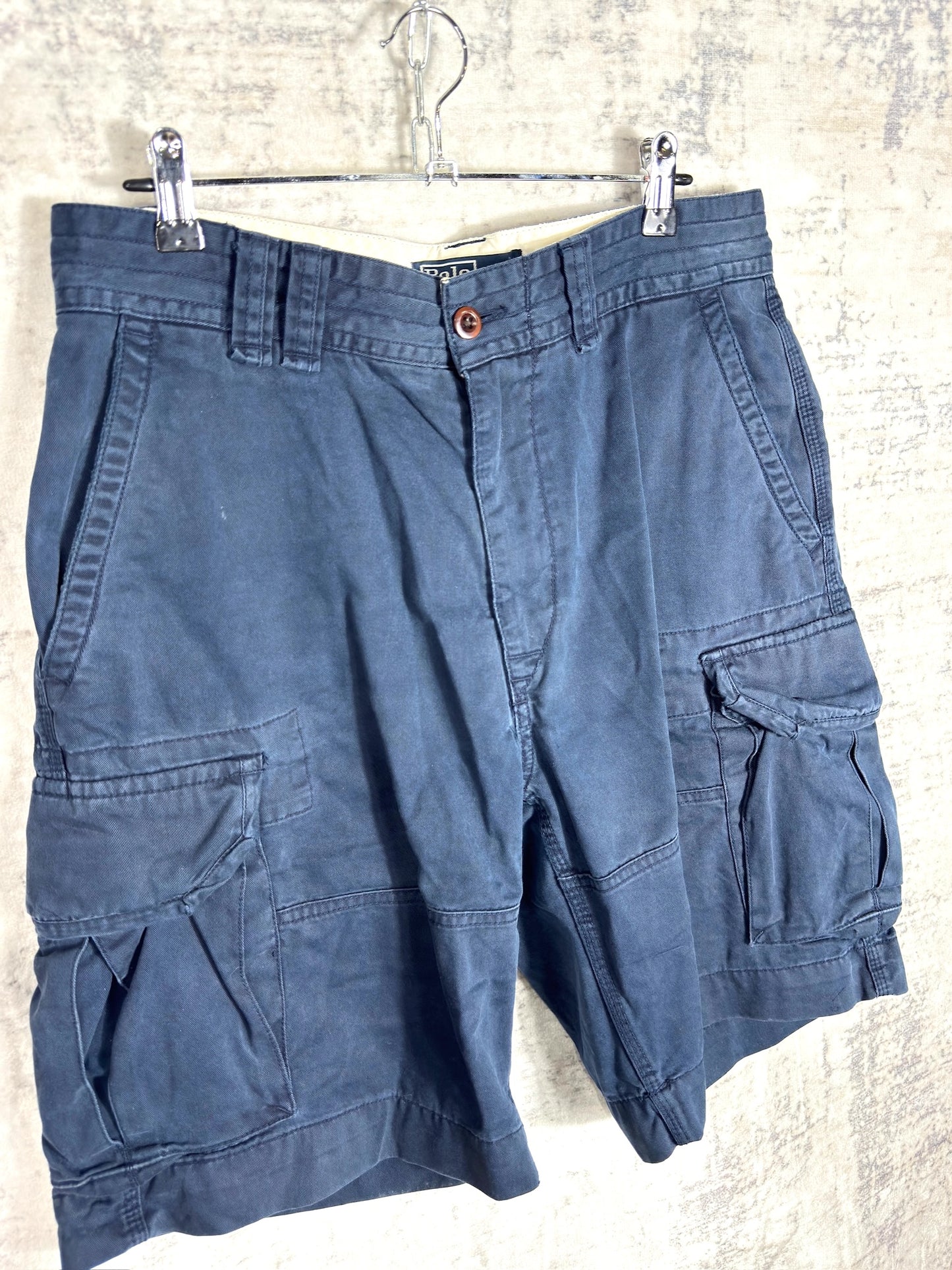 POLO RALPH LAUREN NAVY CARGO SHORTS  SZ: 32
