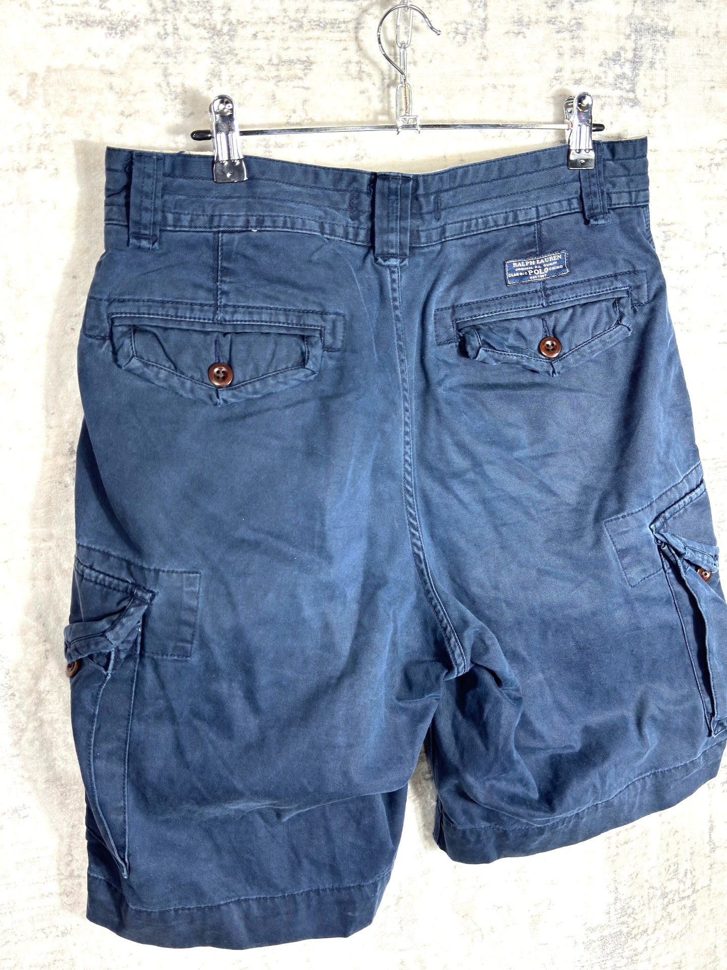 POLO RALPH LAUREN NAVY CARGO SHORTS  SZ: 32