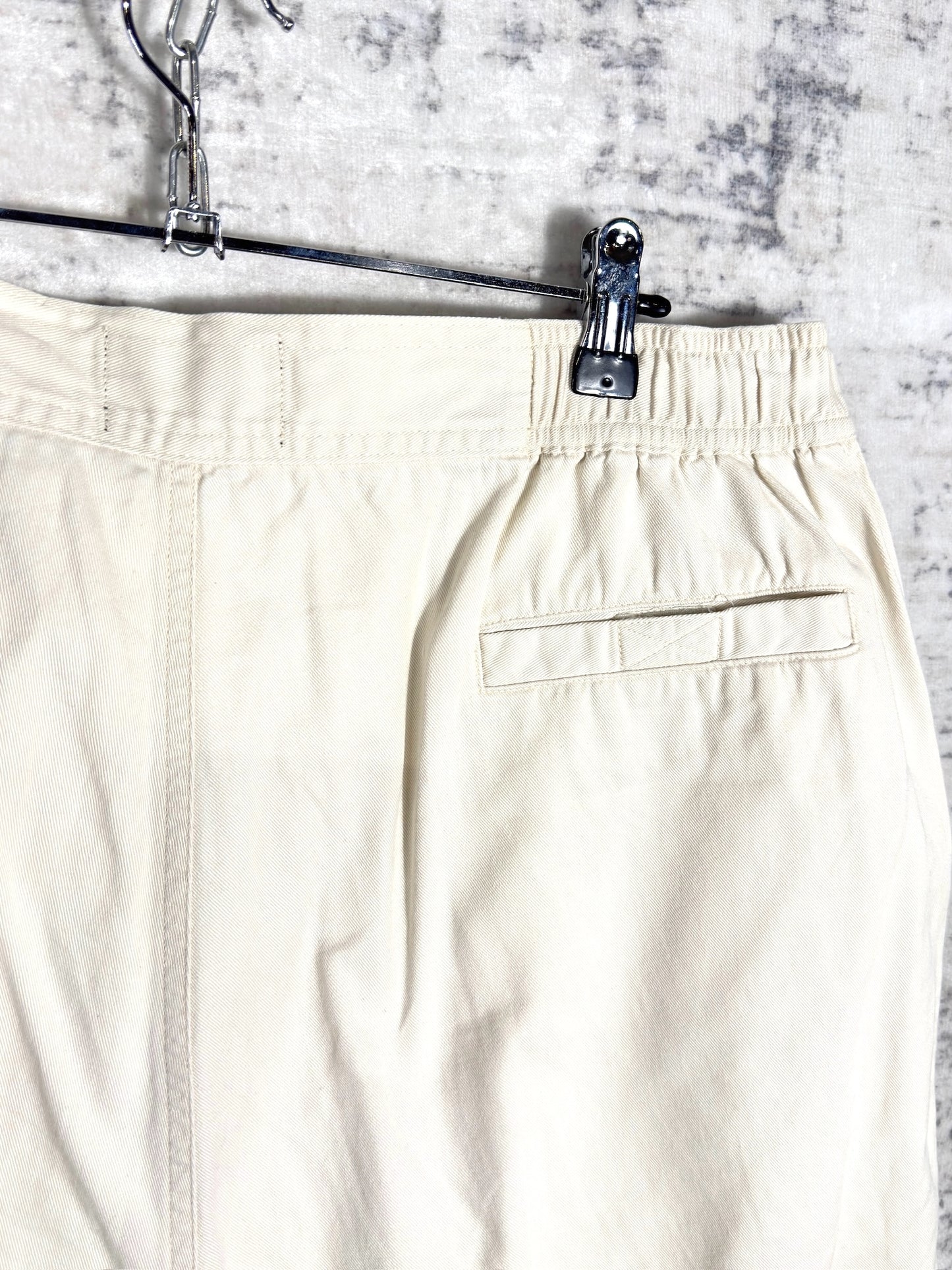 VINTAGE 90s GANT U.S.A CHINO SHORTS  SZ: XL
