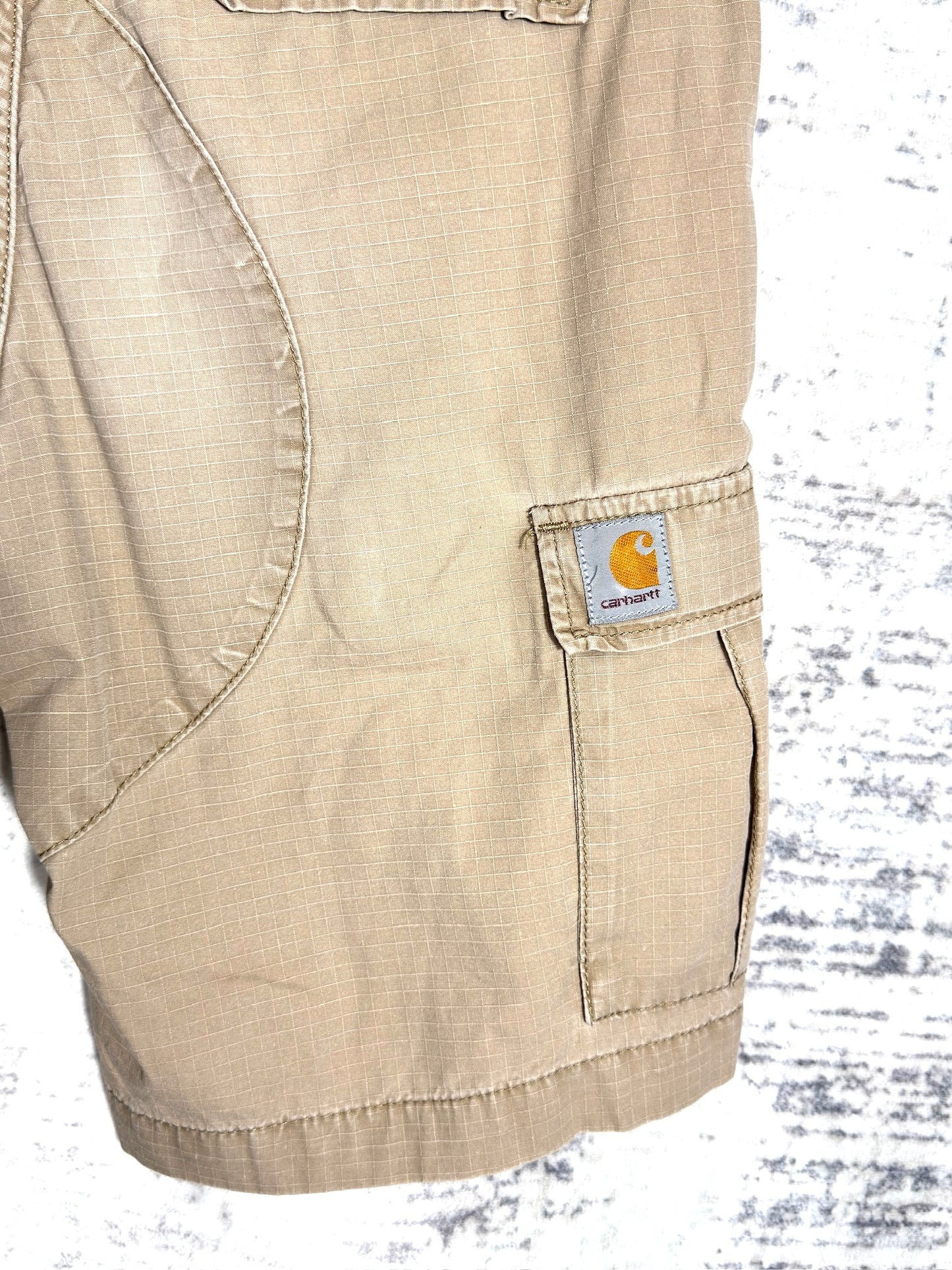 CARHARTT AVIATION CARGO BERMUDA SHORTS  SZ: 30