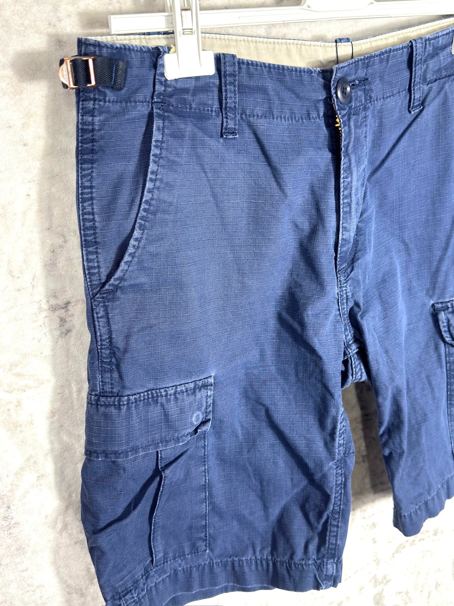 CARHARTT AVIATION CARGO BERMUDA SHORTS  SZ: 30