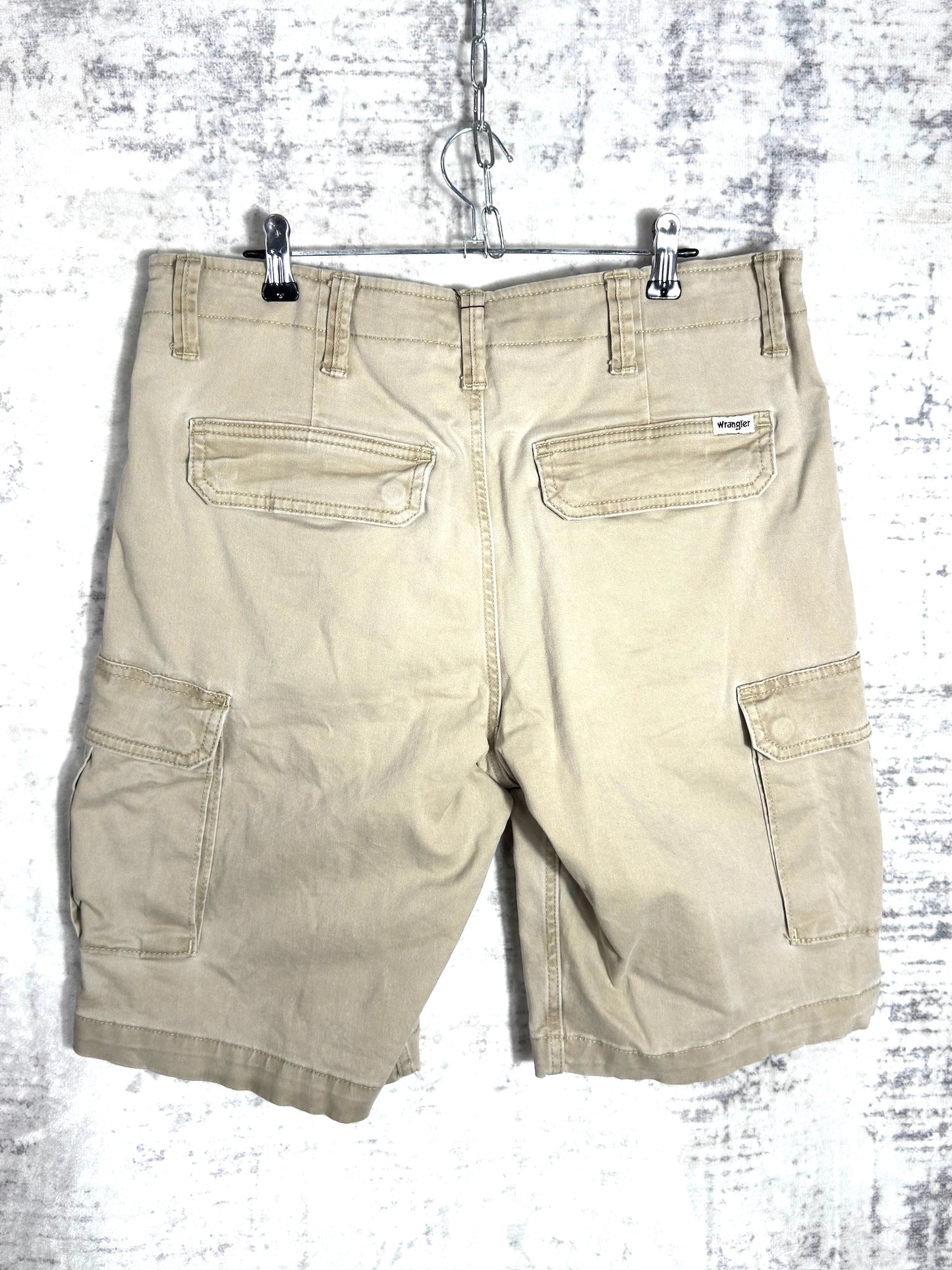 WRANGLER "CASEY JONES" CARGO BERMUDA SHORTS  SZ: 31