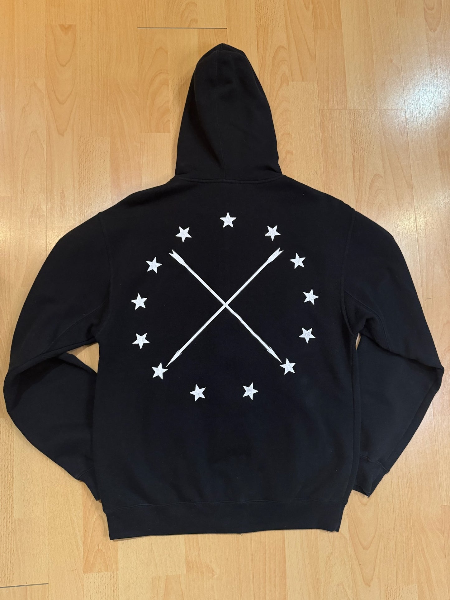 BLACK SCALE HOODIE ZIP UP  SZ: M