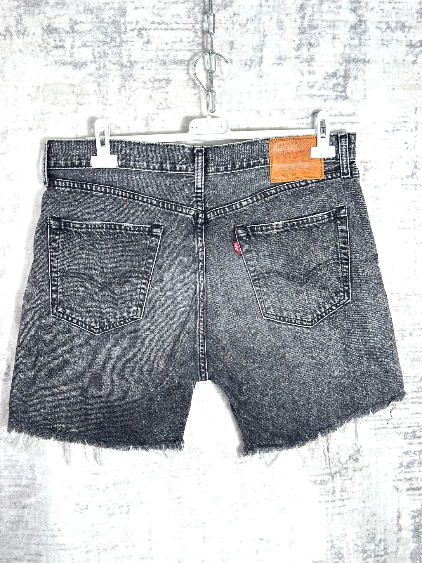 LEVI'S 501 '93 DENIM SHORTS Sz: 34