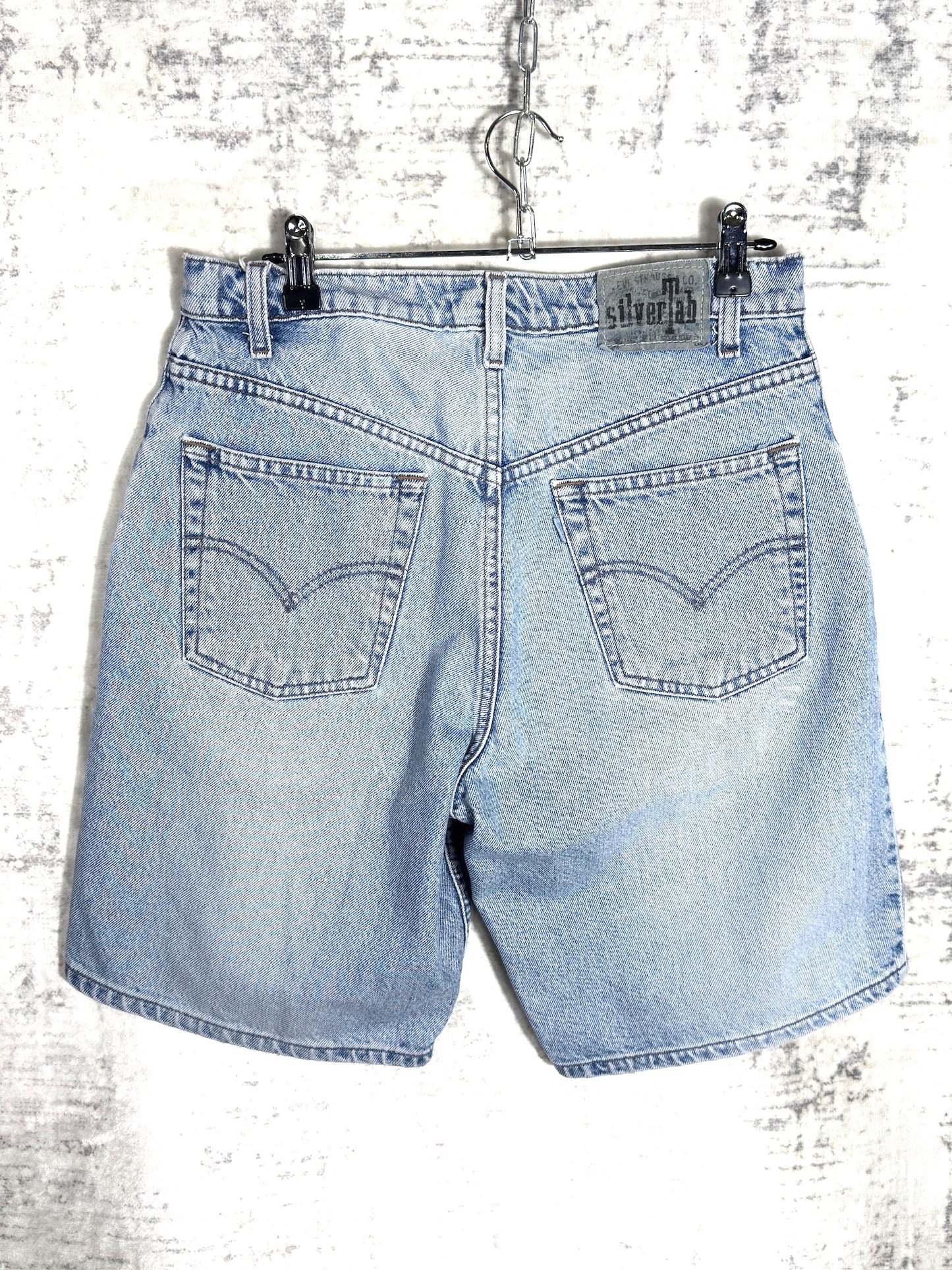 VINTAGE 1996 LEVI'S SILVERTAB DENIM SHORTS Sz: 31
