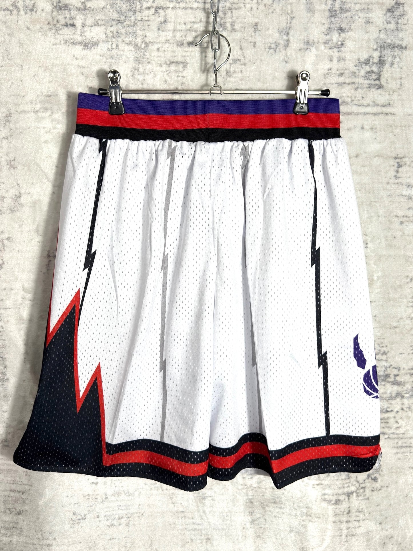 "NWT" NIKE RETRO 98-99 TORONTO RAPTORS SHORTS Sz: M