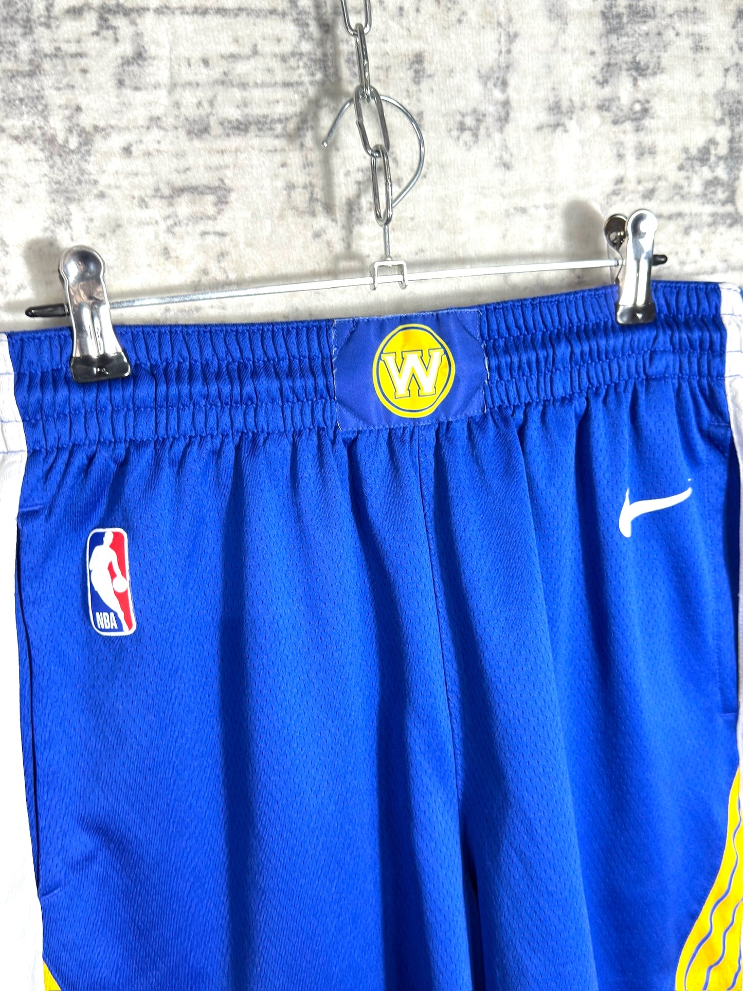 NIKE 2017-18 GOLDEN STATES WARRIORS SHORTS Sz: 34