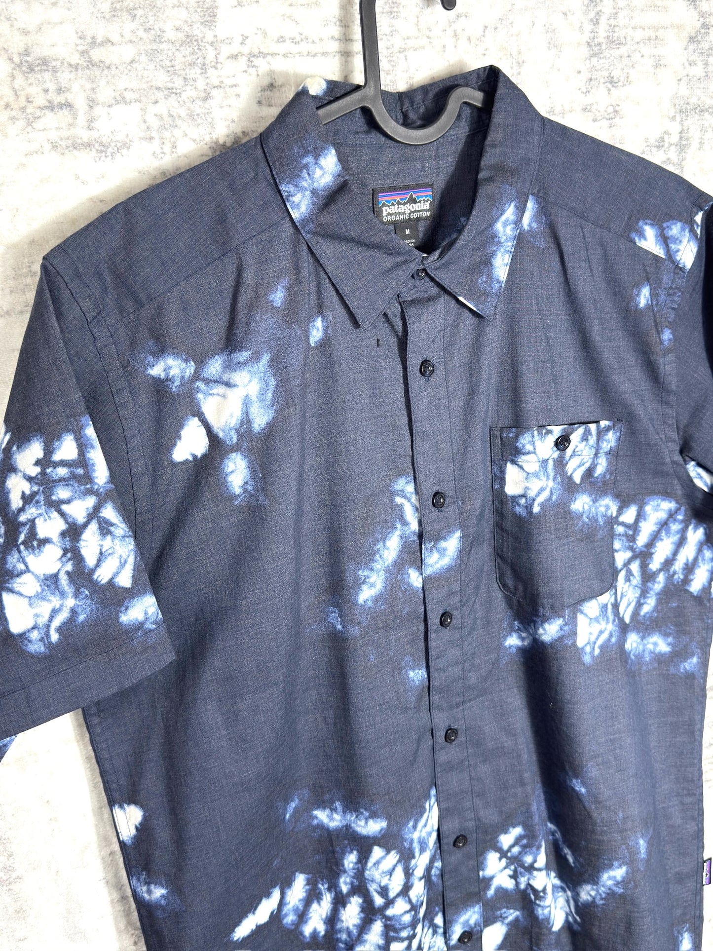 PATAGONIA "TIE DYE" SHORT SLEEVES SHIRT SZ: M