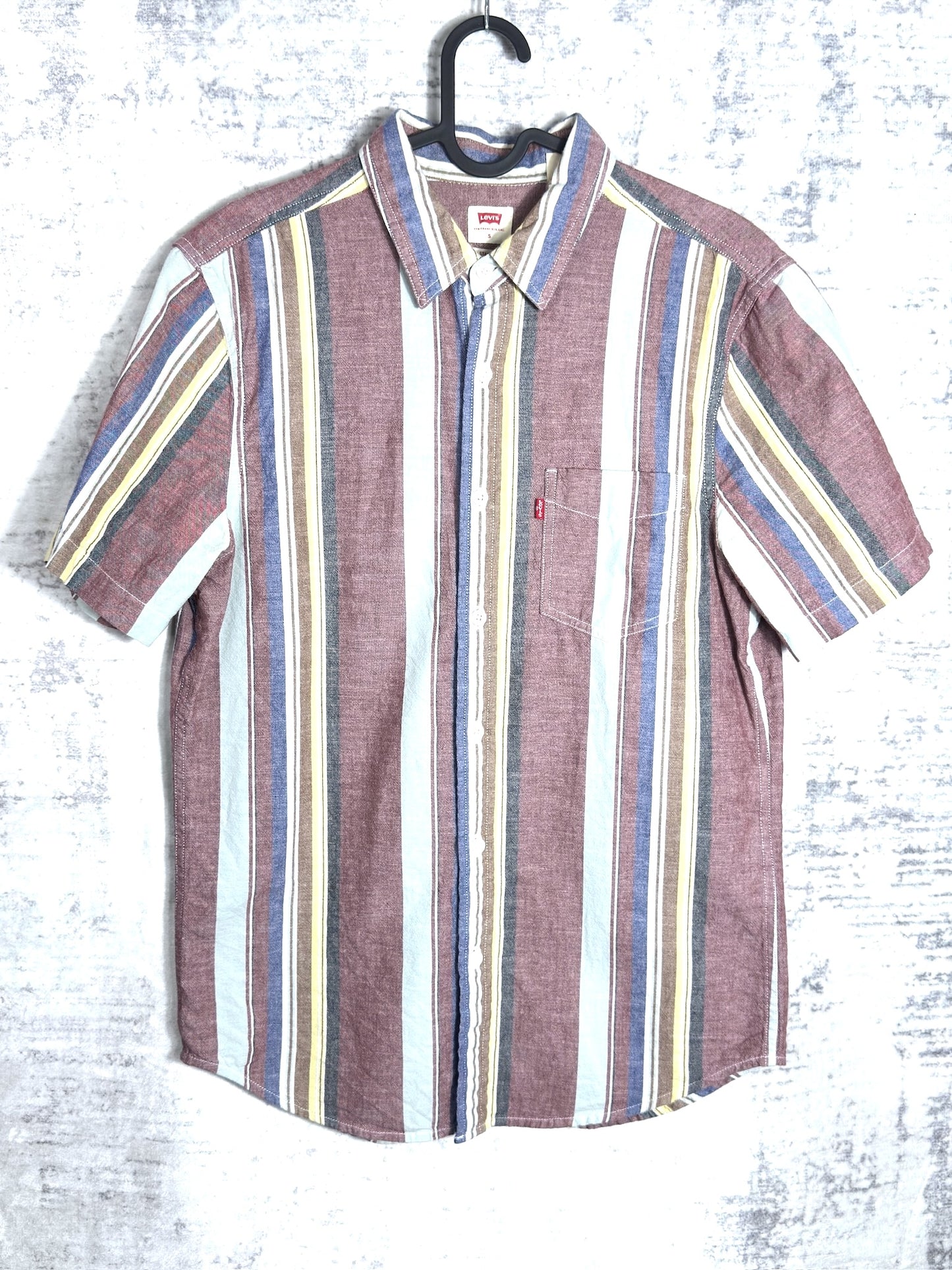 LEVI'S "STRIPED" SHORT SLEEVES SHIRT SZ: S