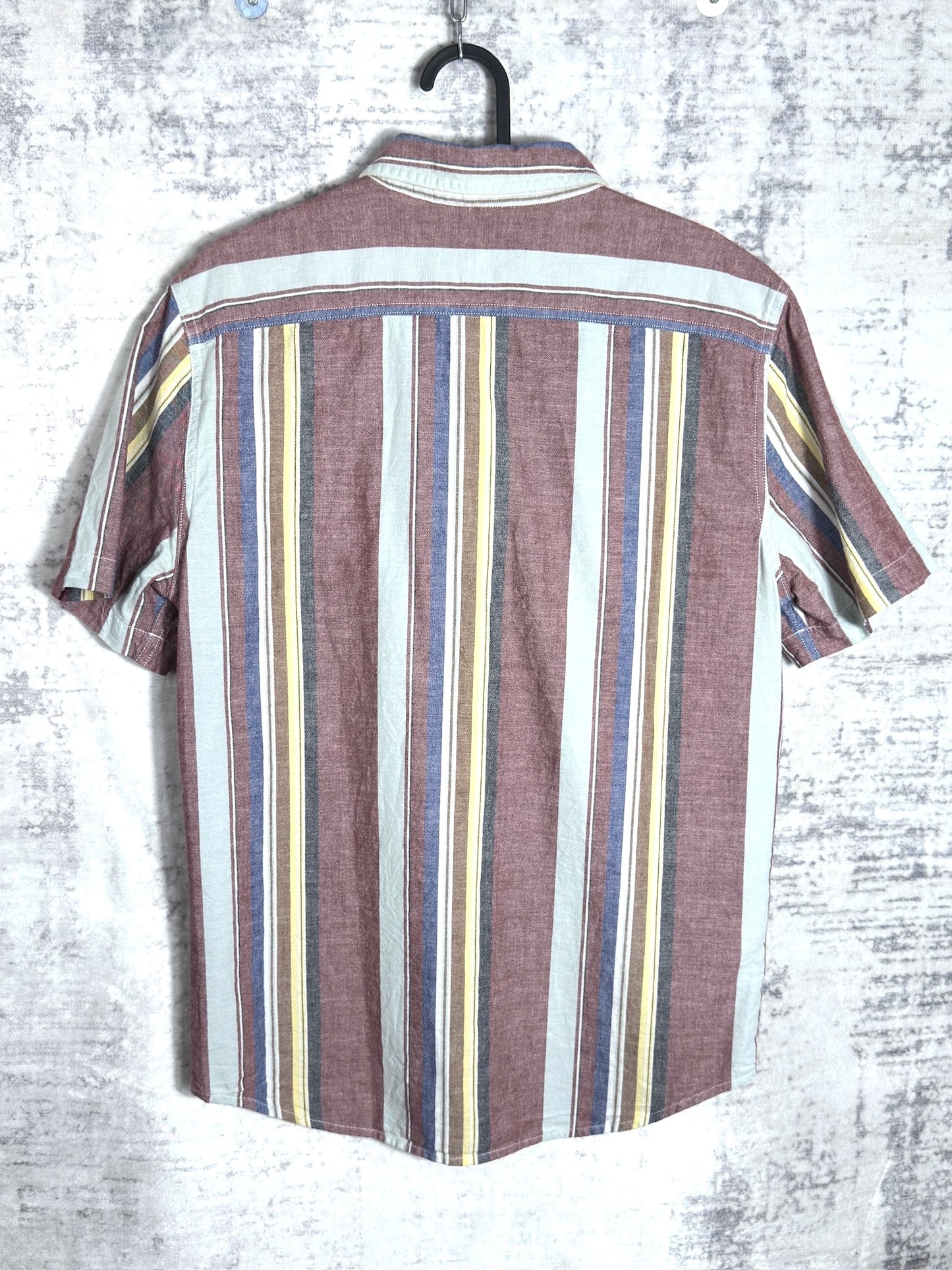 LEVI'S "STRIPED" SHORT SLEEVES SHIRT SZ: S