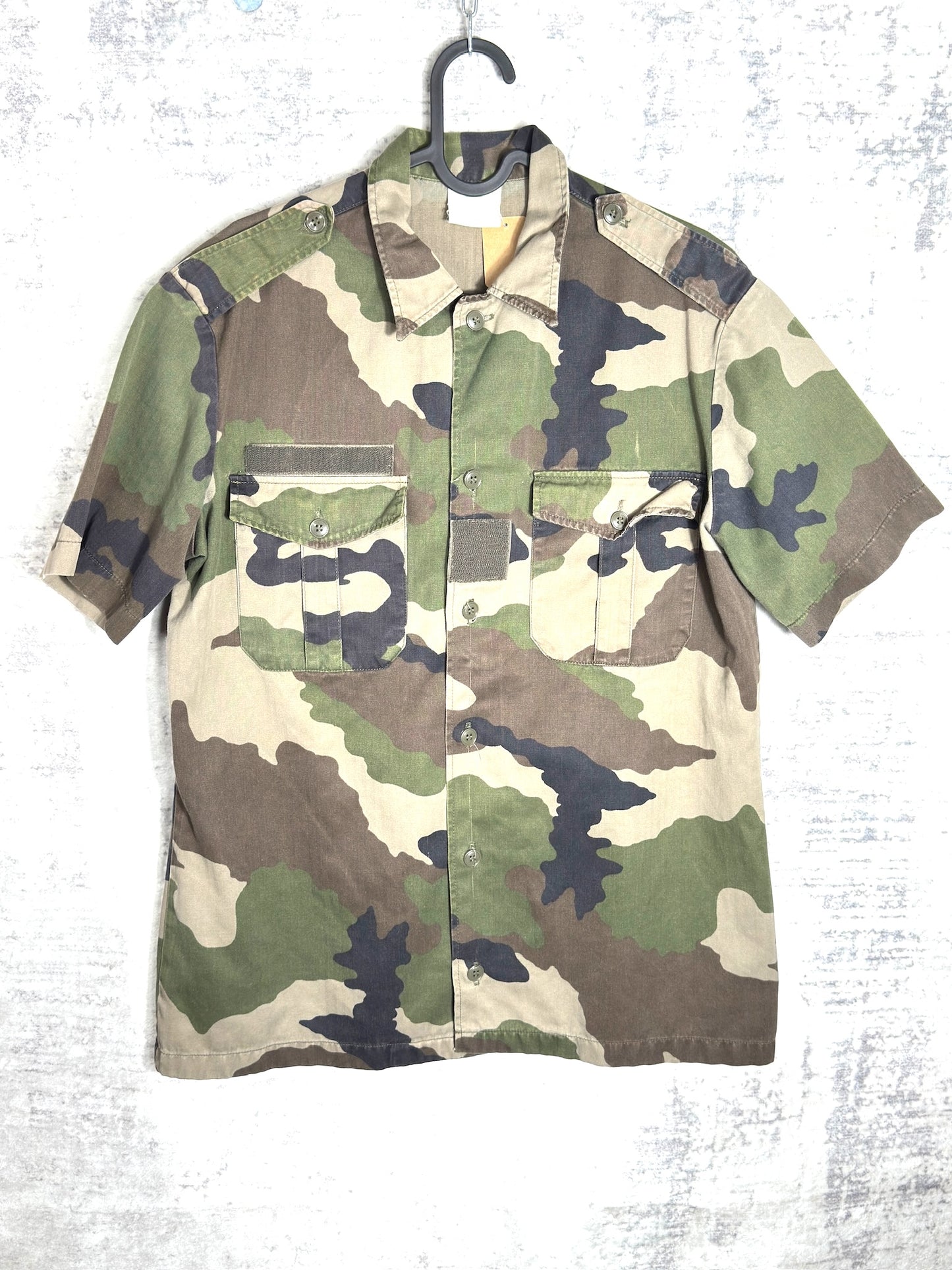 VINTAGE 90s FRENCH ARMY "F2 / CCE" CAMO SHORT SLEEVES SHIRT SZ: S/M