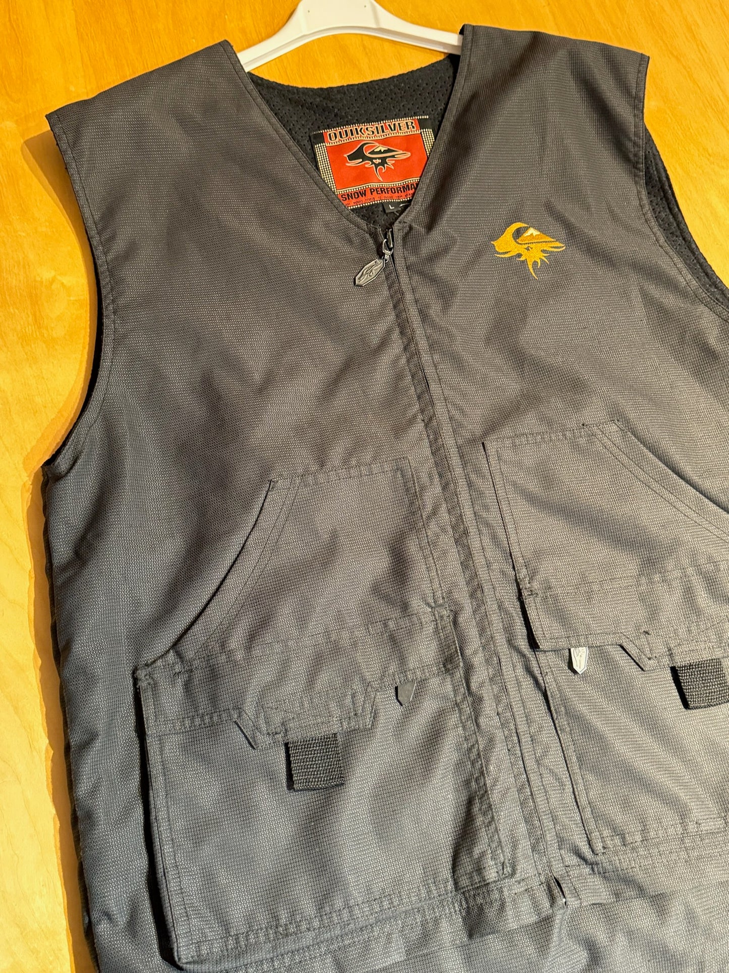 QUIKSILVER "SNOW PERFORMANCE" VEST  SZ: L