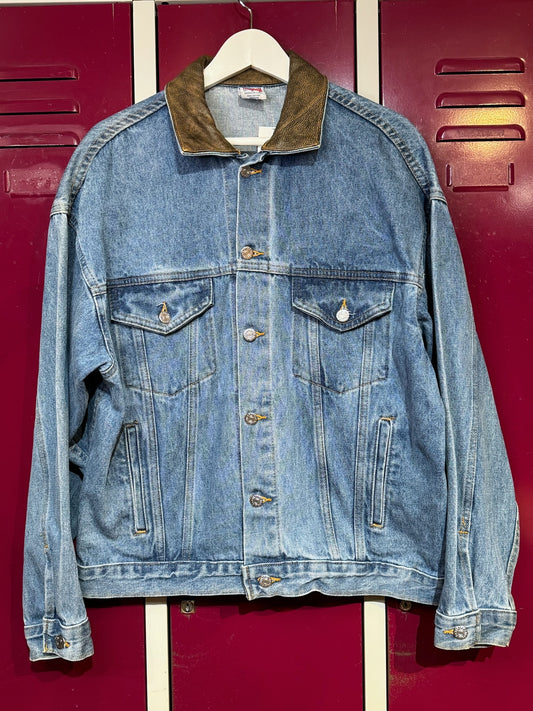 VINTAGE LEGENDS CORNER "NASHVILLE" DENIM JACKET SZ: M