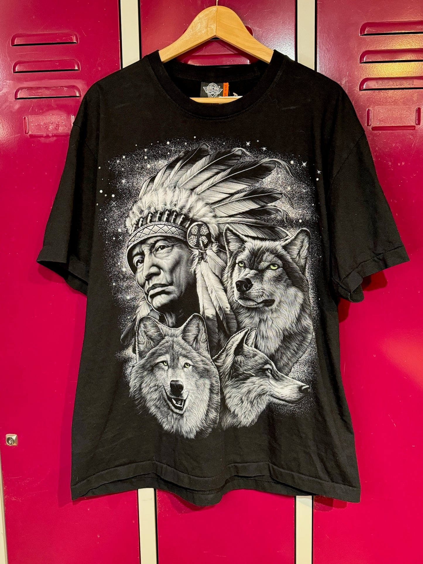 NATIVE AMERICAN CHIEF & WOLVES T-SHIRT  SZ: XL