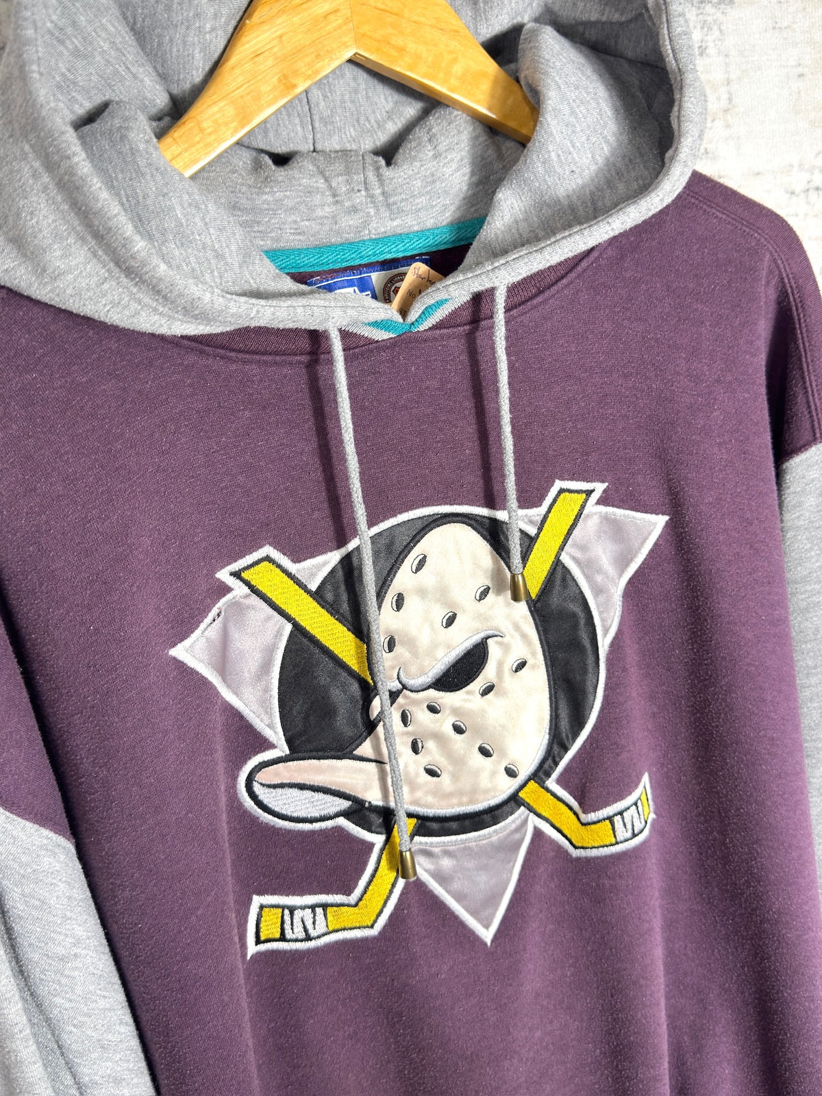 VINTAGE 90s MIGHTY DUCKS "TWO-TONE" HOODIE Sz: XL