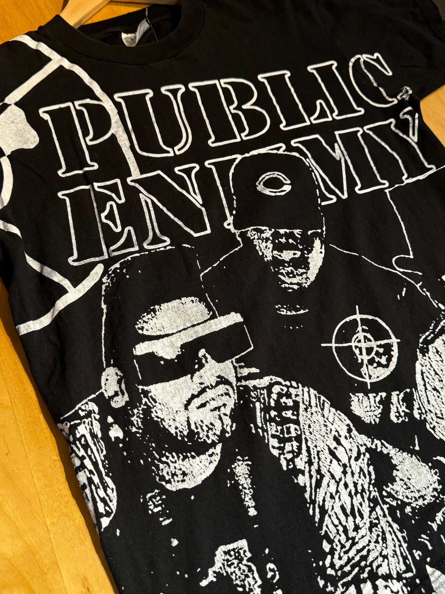 VINTAGE REPRINT 90s PUBLIC ENNEMY ALL OVER PRINT HIP-HOP RAP T-SHIRT SZ: L