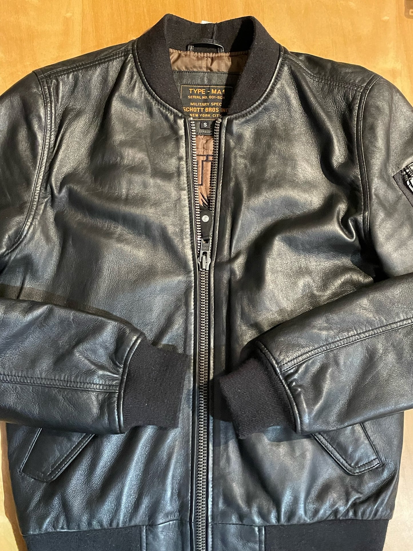 SCHOTT N.Y.C LEATHER BOMBER JACKET  SZ: S