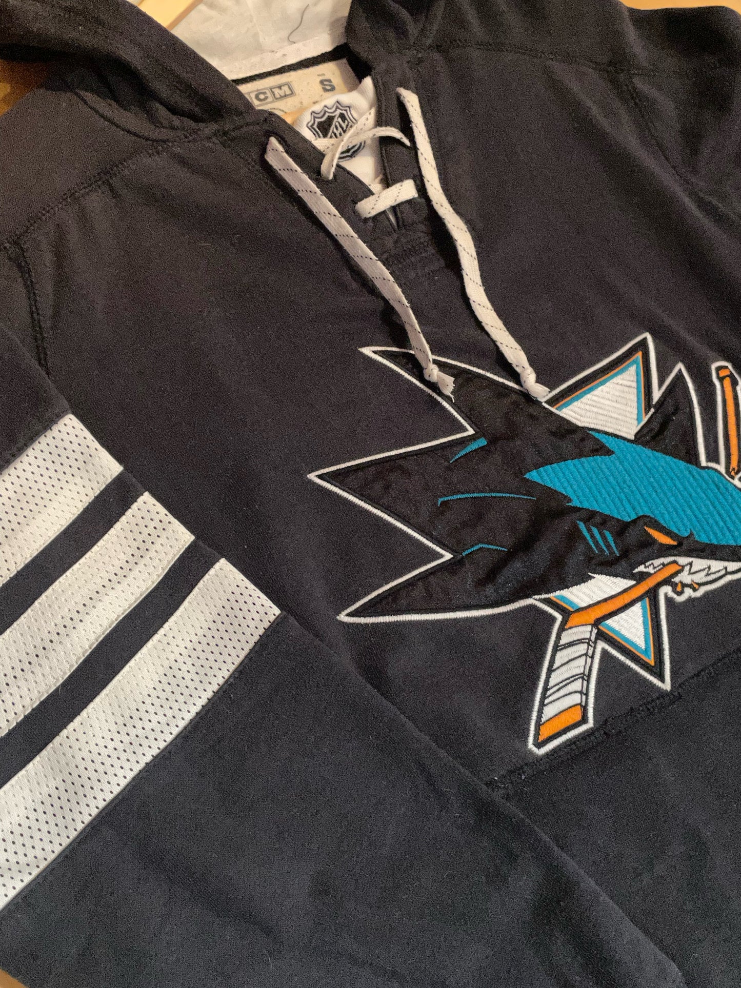 CCM SAN JOSE SHARKS NHL HOCKEY HOODIE  SZ: S