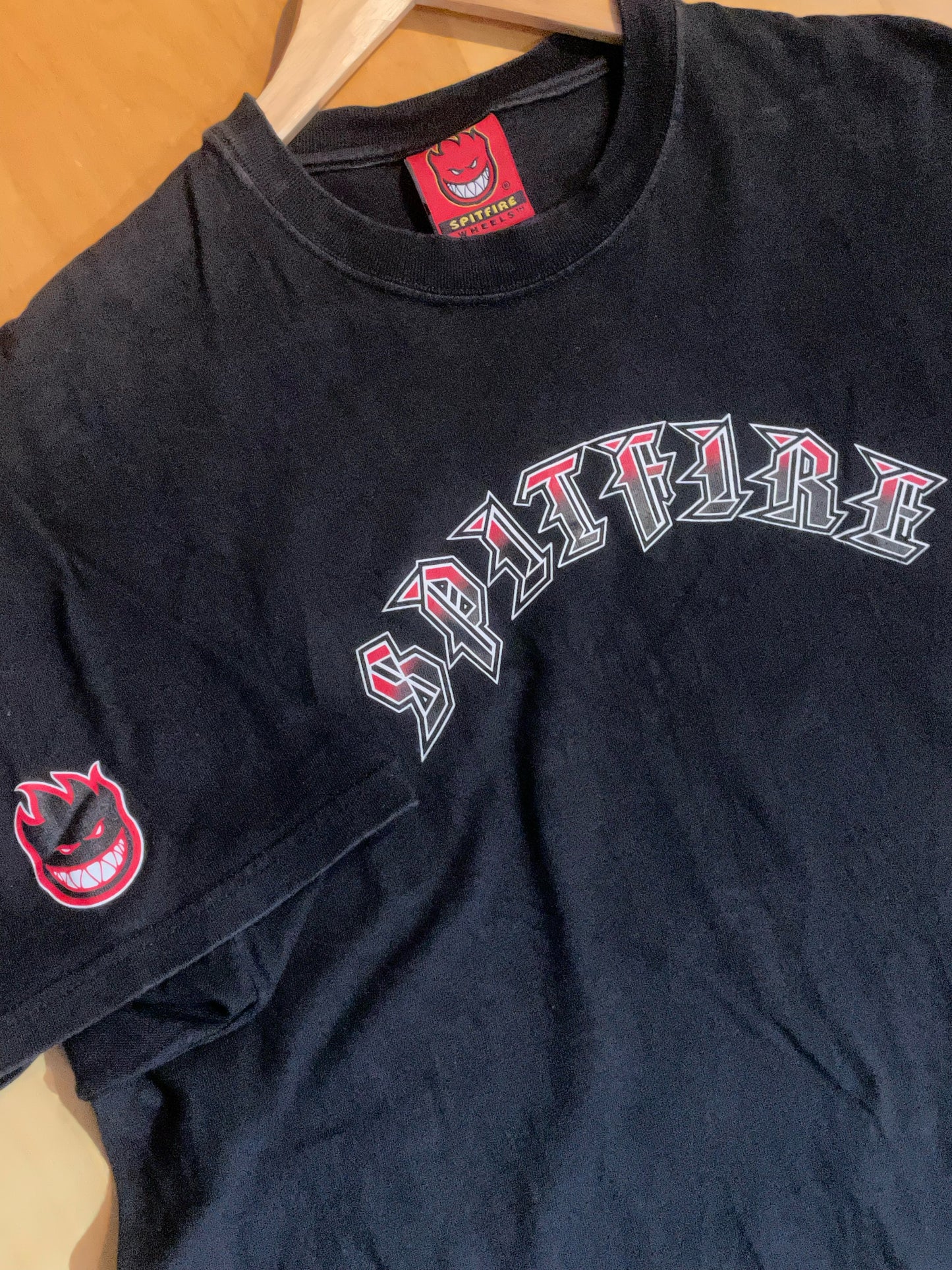 SPITFIRE WHEELS SKATEBOARD T-SHIRT  SZ: L