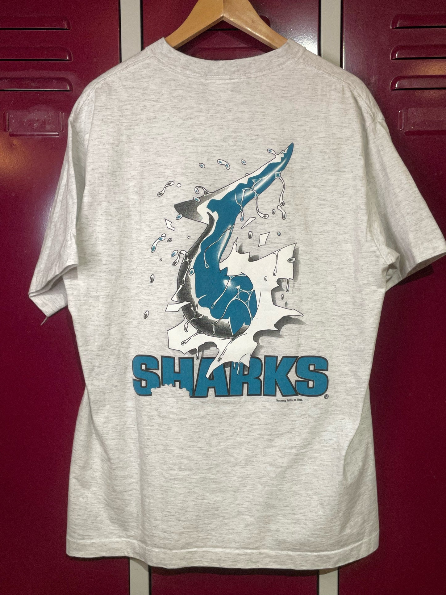 VINTAGE 90S NUTMEG SAN JOSE SHARKS NHL T-SHIRT   SZ: L