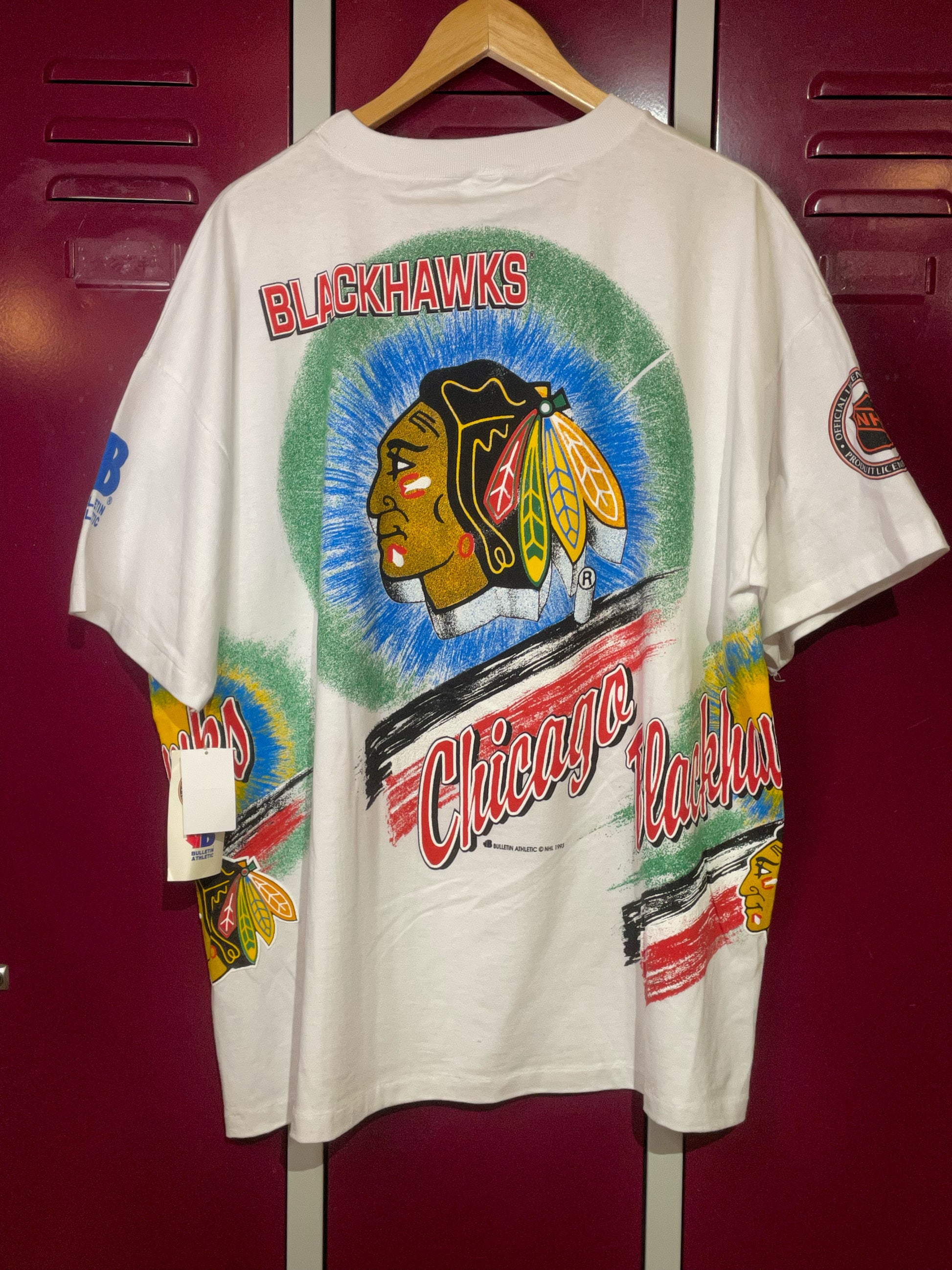 chicago blackhawks t shirt white pre owned some yellowing size xl