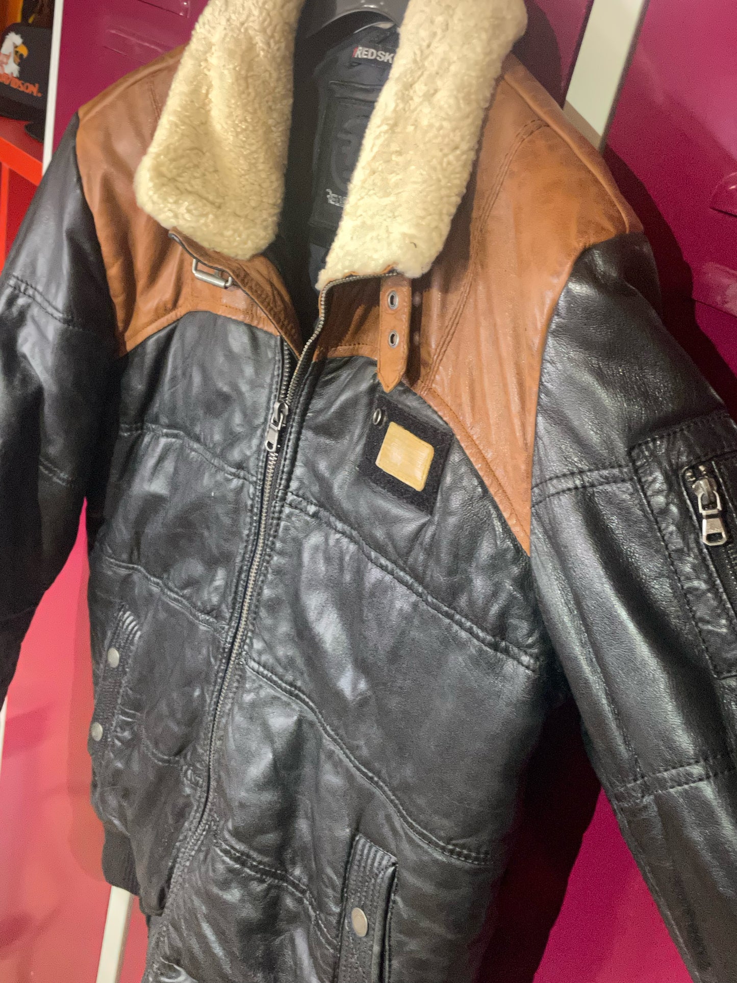 REDSKINS PUFFER LEATHER GOOSE JACKET  SZ: L