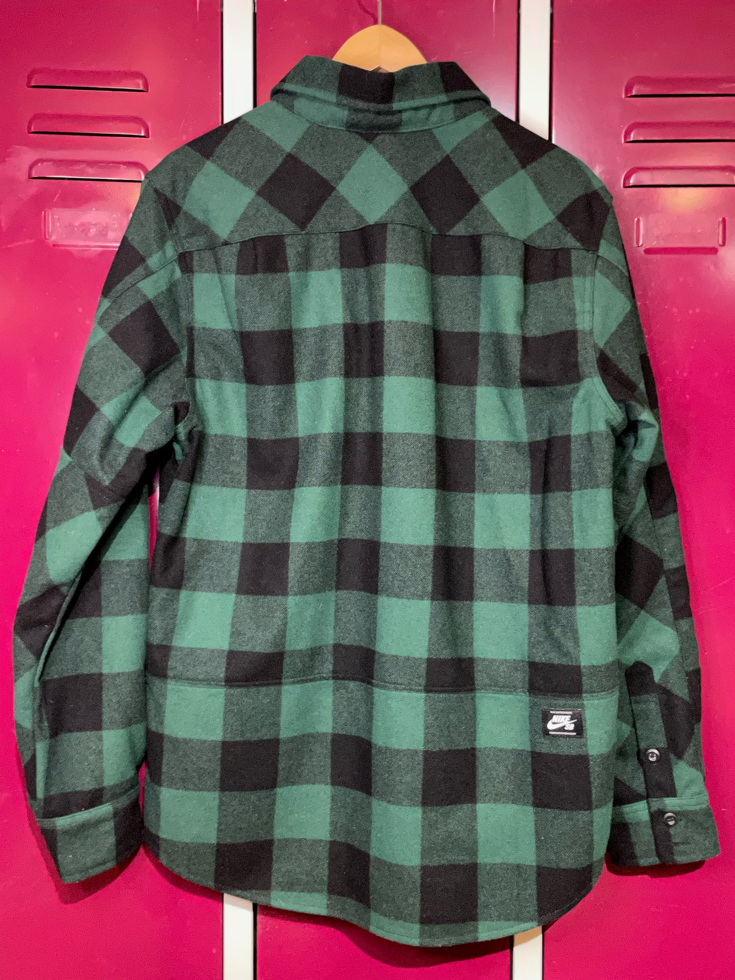 NIKE SB BUTTON PLAID FLANNEL JACKET SZ: L