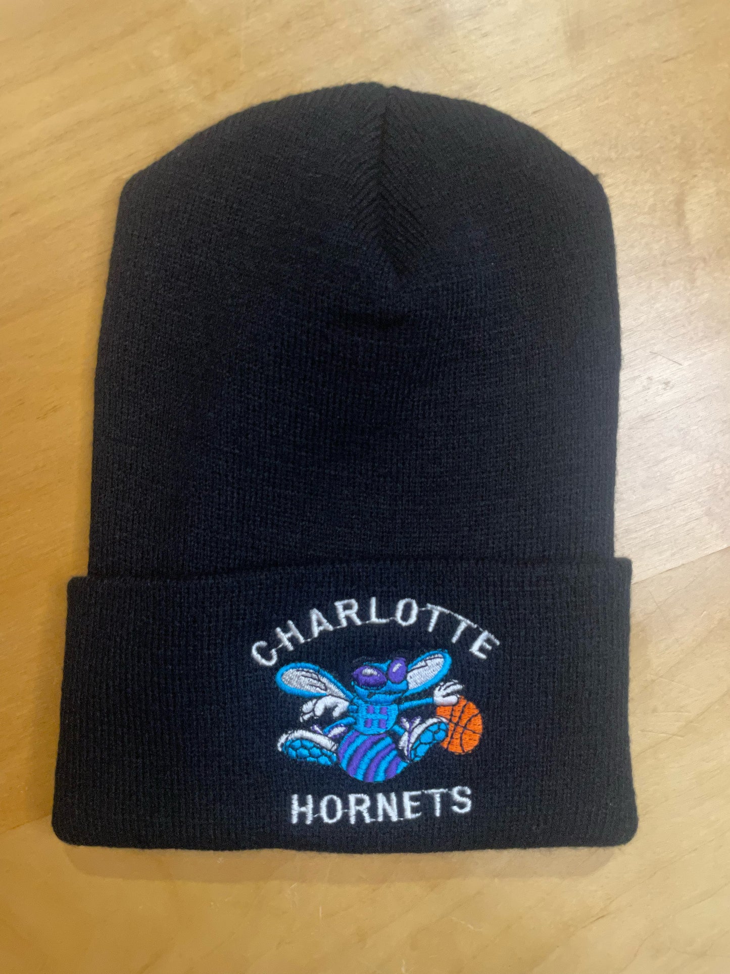 CHARLOTTE HORNETS NBA BEANIE HAT SZ: One size