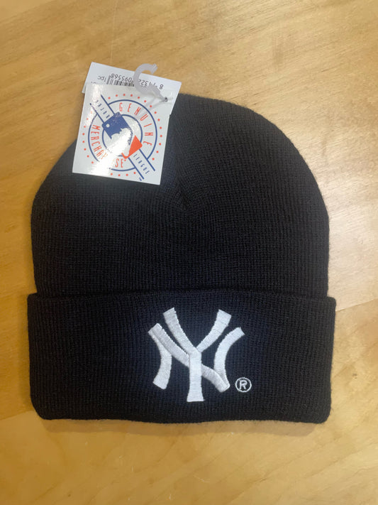 "DS" NEW YORK YANKEES MLB BEANIE HAT SZ: One size