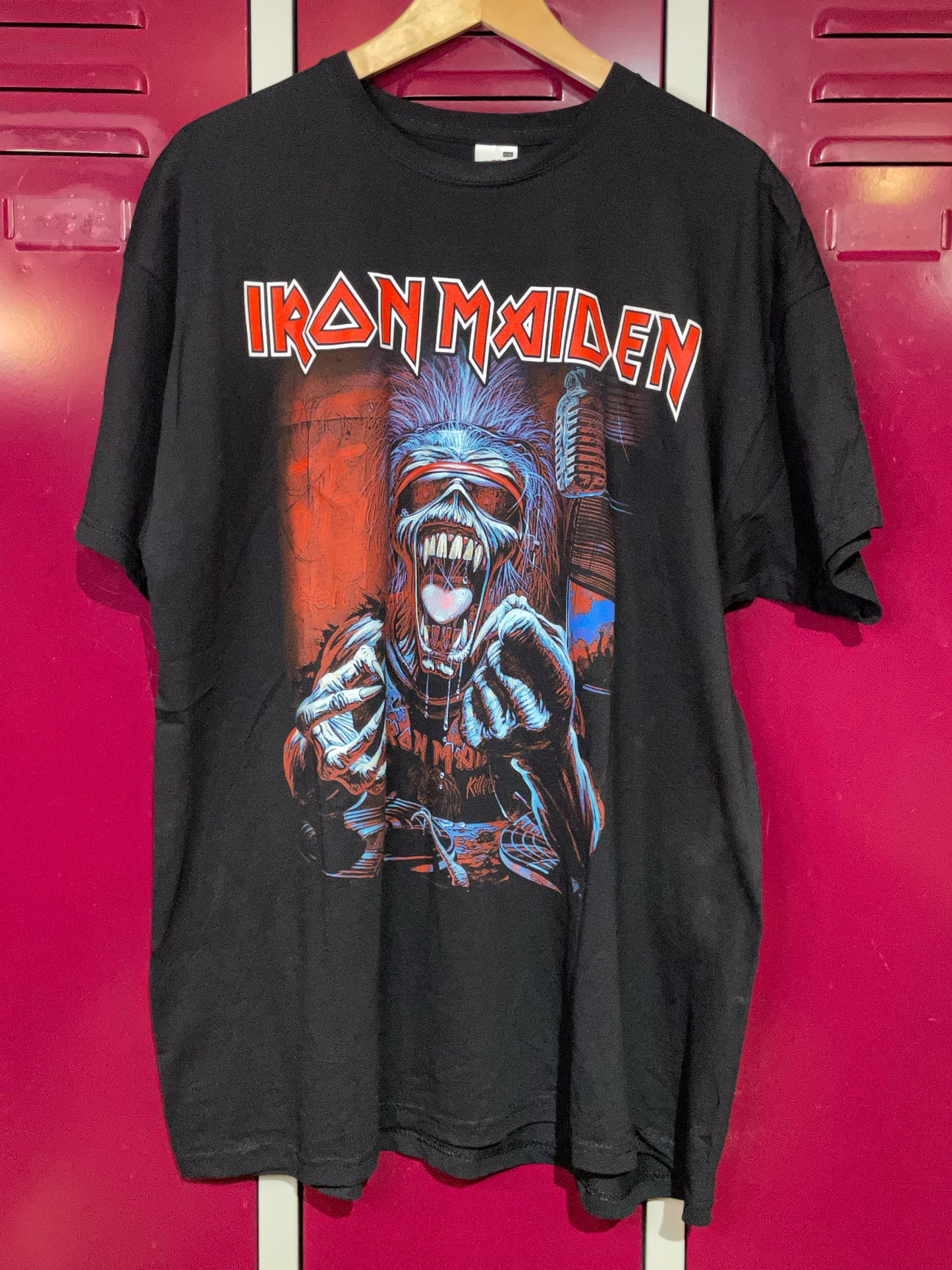 IRON MAIDEN 2011 MUSIC BAND T-SHIRT  SZ: XXL