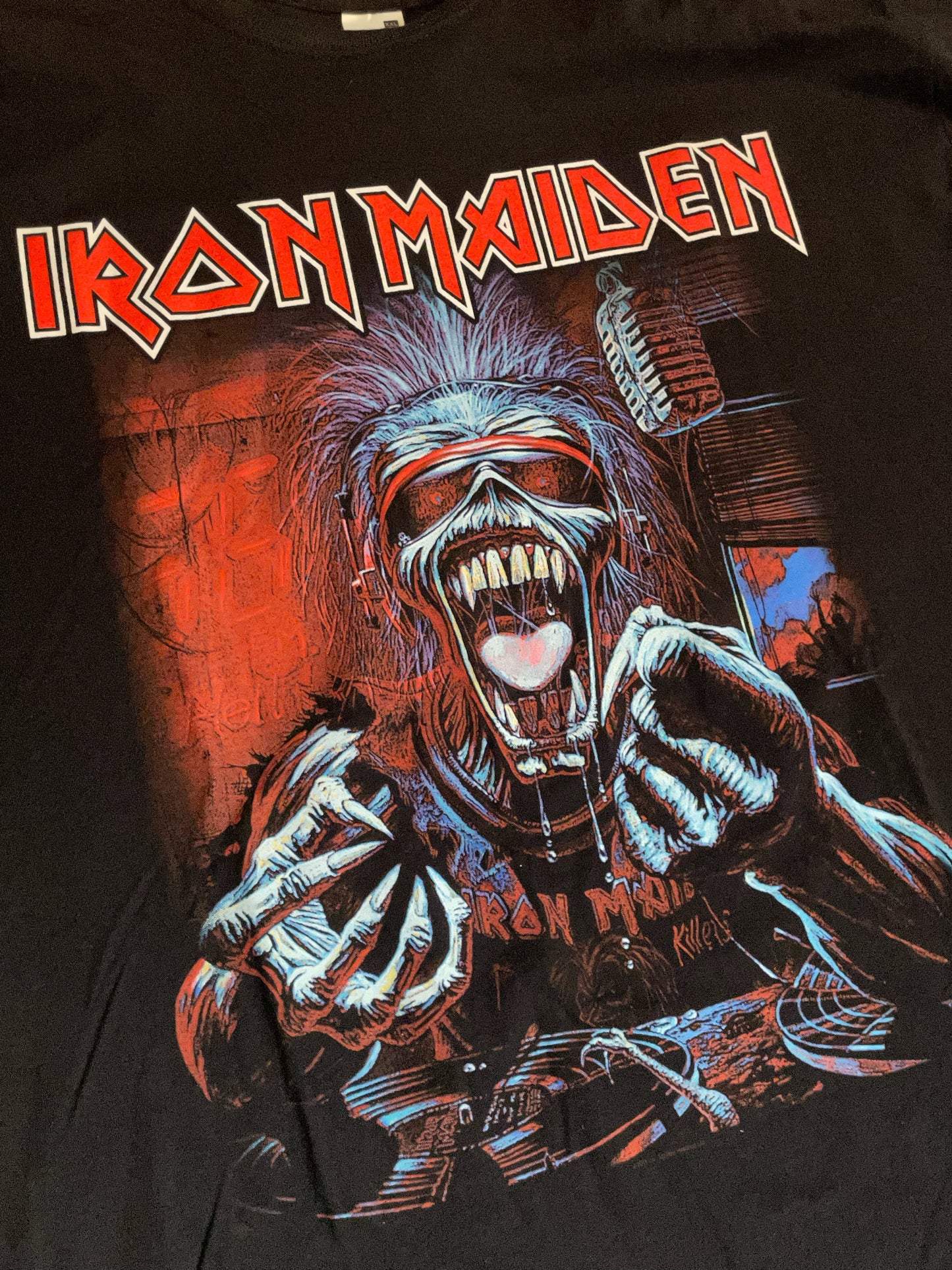 IRON MAIDEN 2011 MUSIC BAND T-SHIRT  SZ: XXL