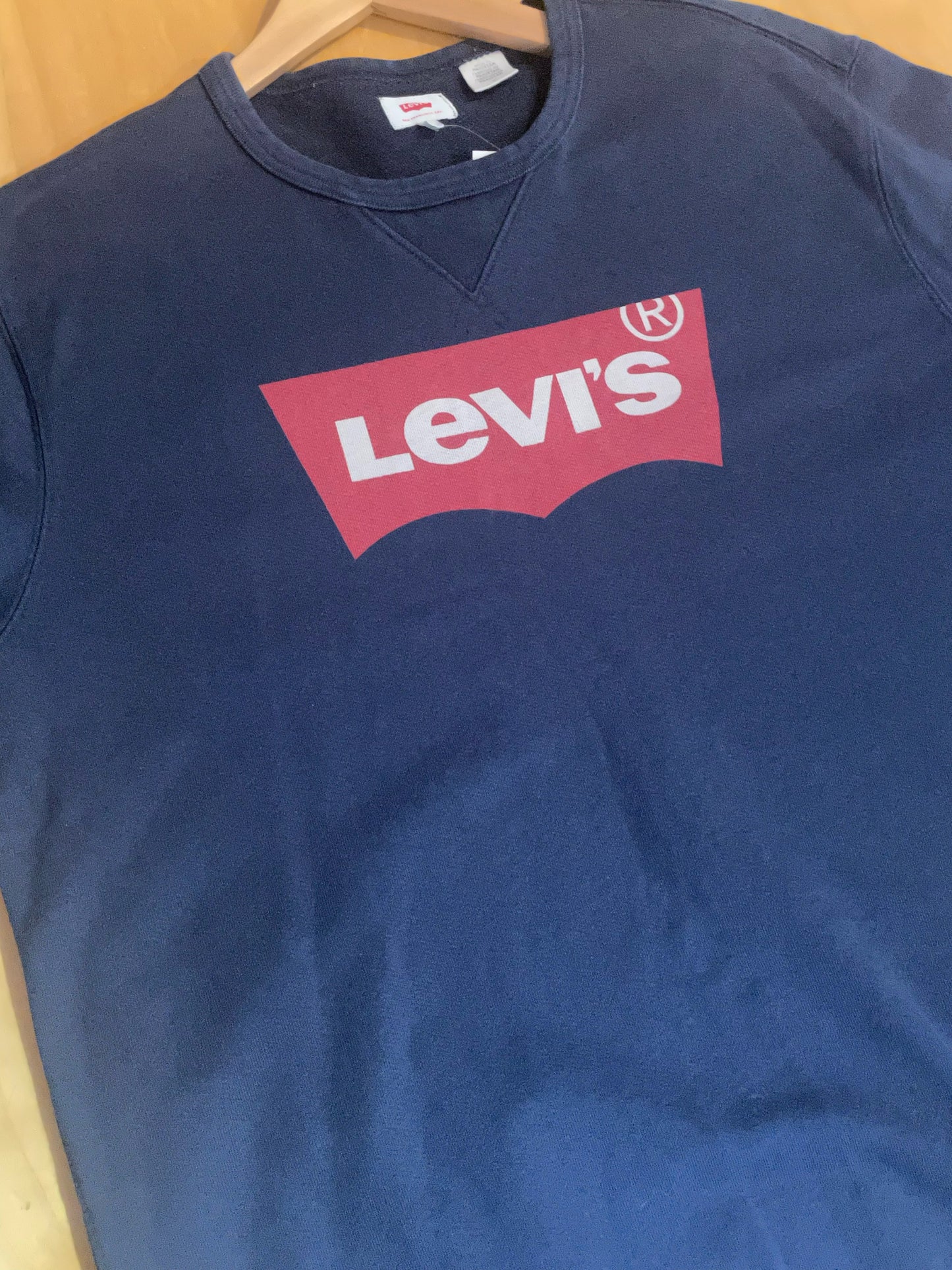 LEVI'S CLASSIC CREWNECK SWEATSHIRT  SZ: M