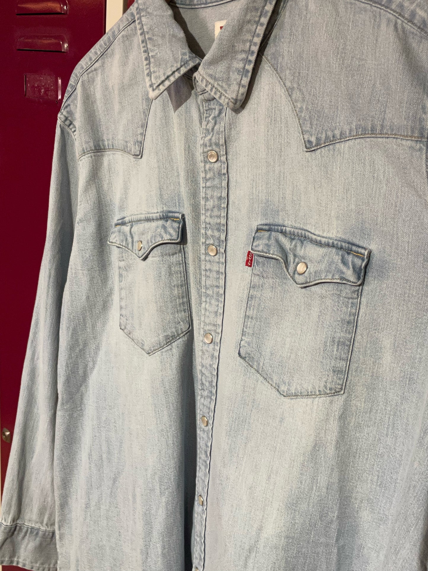 LEVI'S STANDARD FIT WASH DENIM SHIRT SZ: XXL