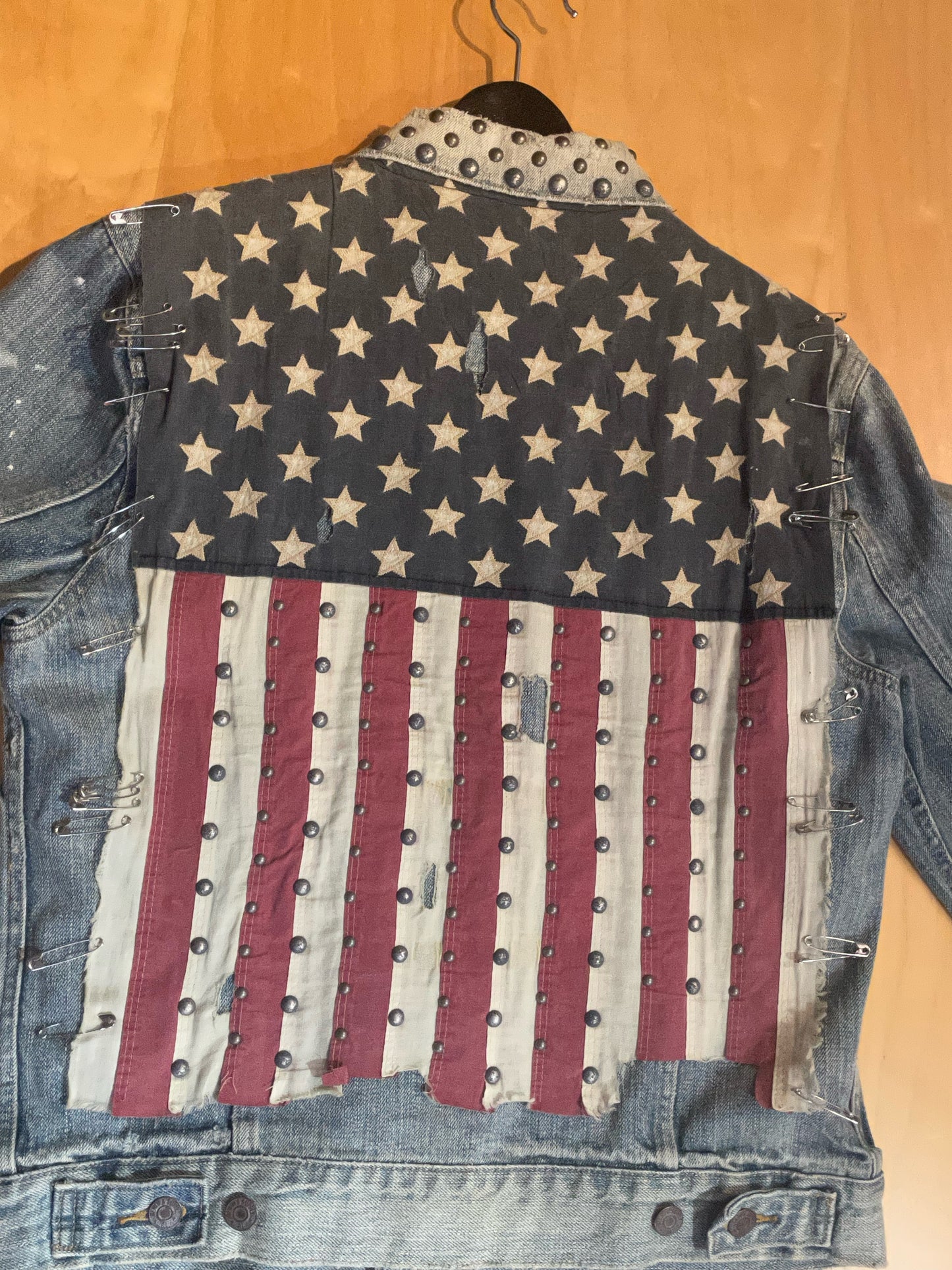 RALPH LAUREN STUDDED & AMERICAN FLAG BACK DENIM JACKET SZ: M