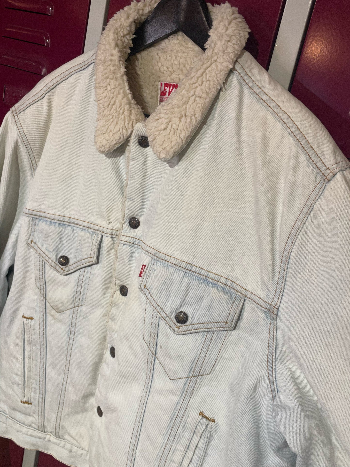 LEVI'S VINTAGE SHERPA DENIM JACKET  SZ: 46R = M