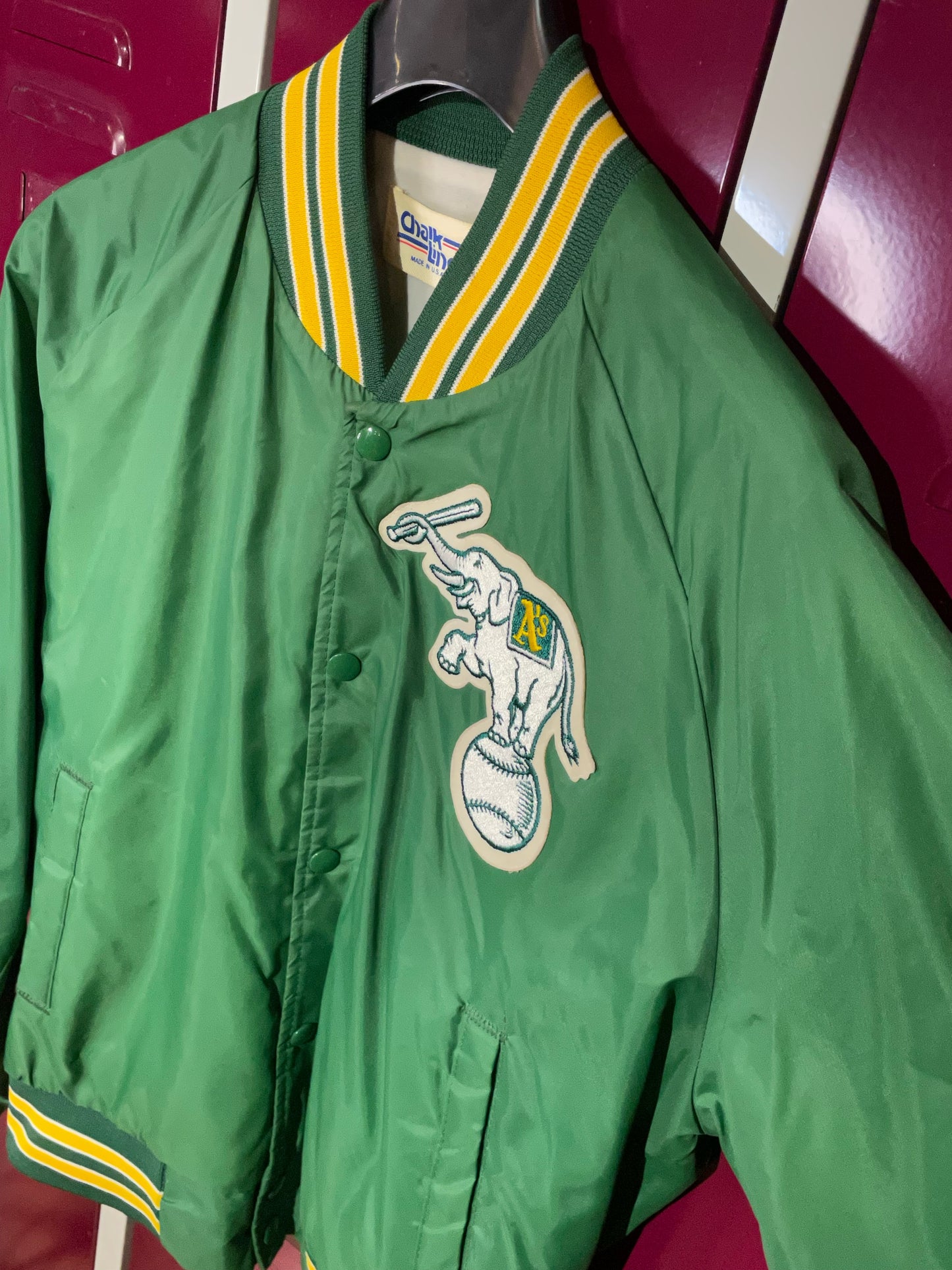 VINTAGE CHALK LINE OAKLAND A'S MLB JACKET  SZ: L