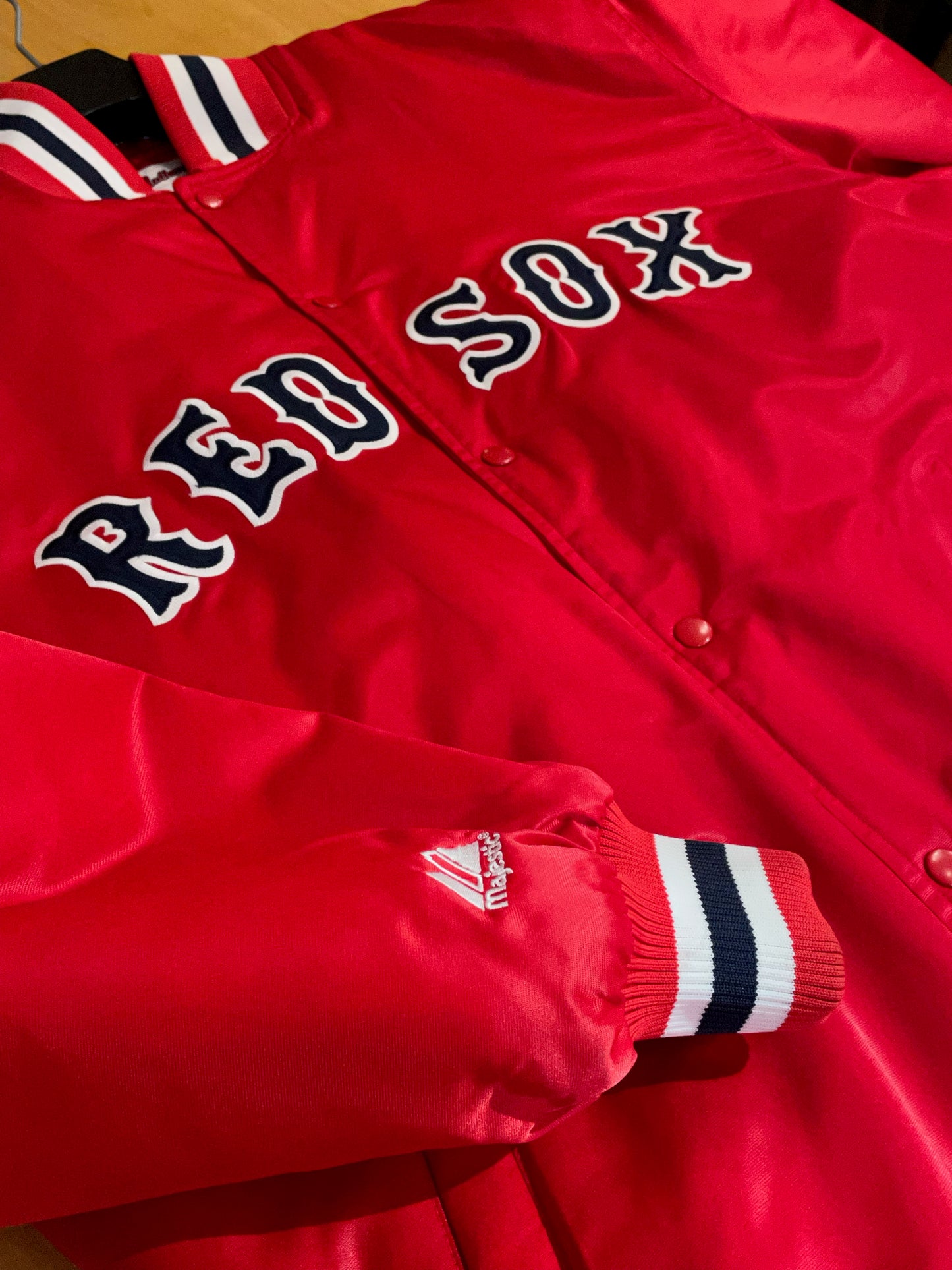 VINTAGE MAJESTIC BOSTON RED SOX MLB SATIN JACKET  SZ: L