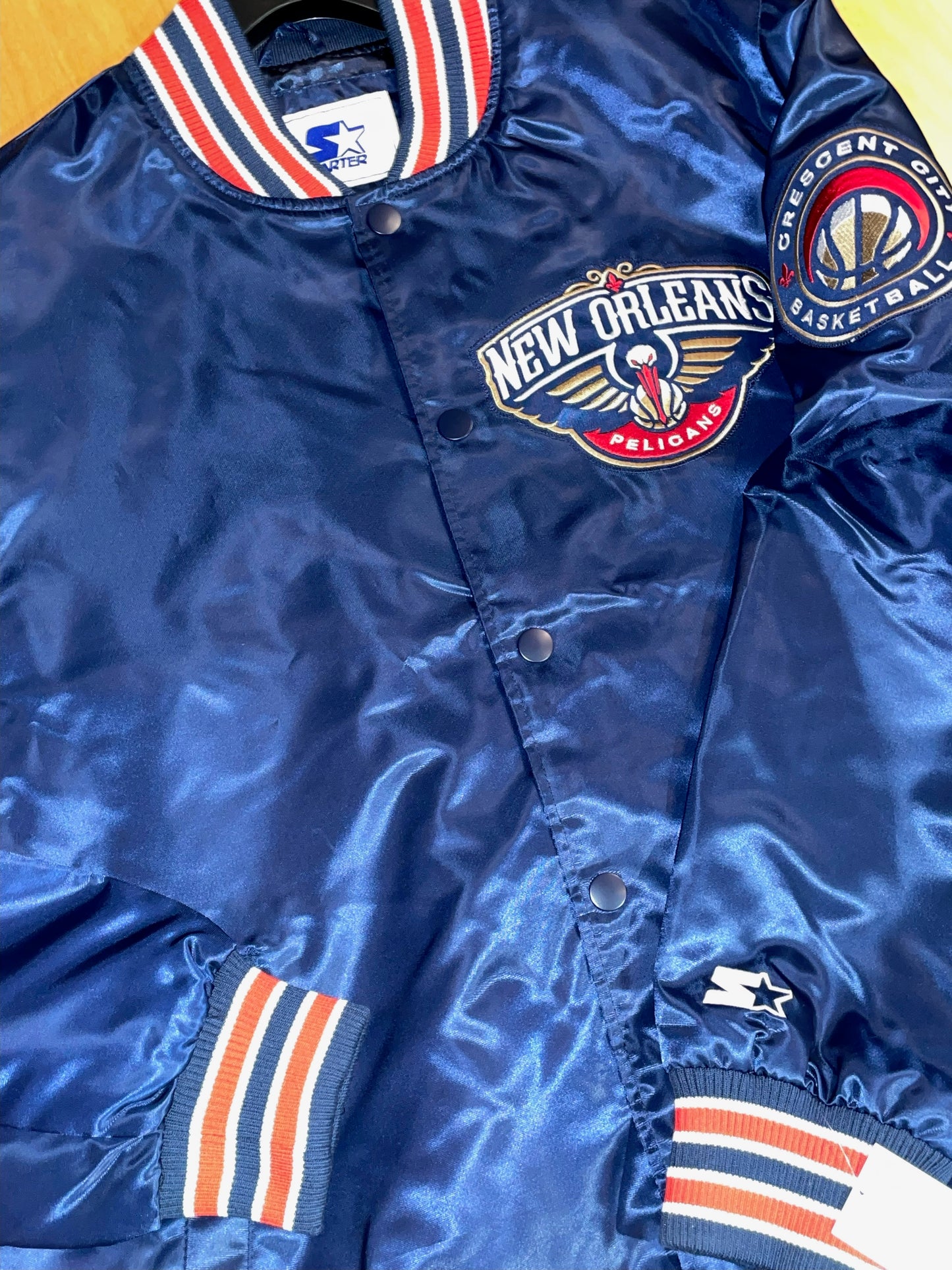 STARTER RETRO NEW ORLEANS PELICANS NBA SATIN JACKET  SZ: XL