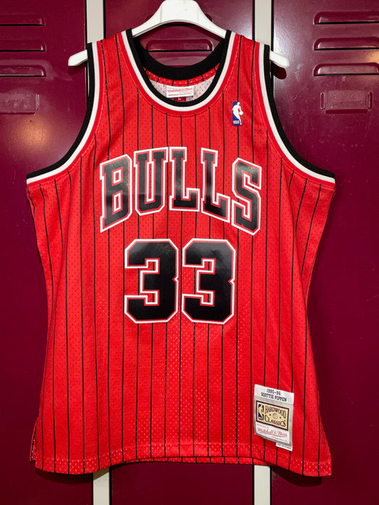 MITCHELL & NESS CHICAGO BULLS "PIPPEN" NBA JERSEY  SZ: L